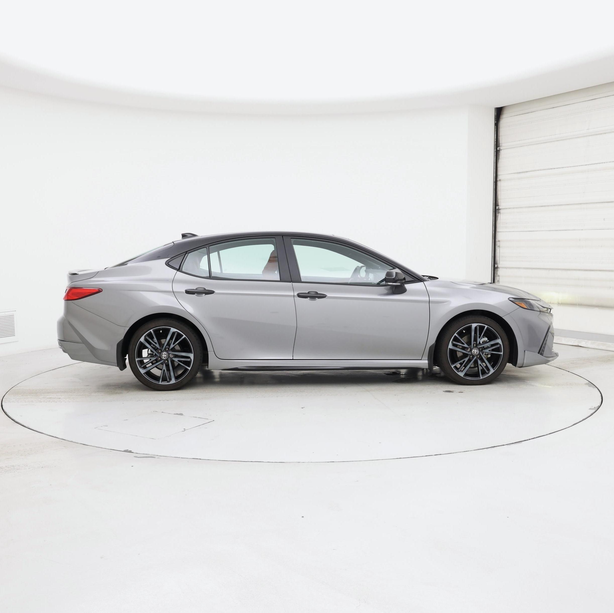 Thumbnail: 2025 Toyota Camry - 7