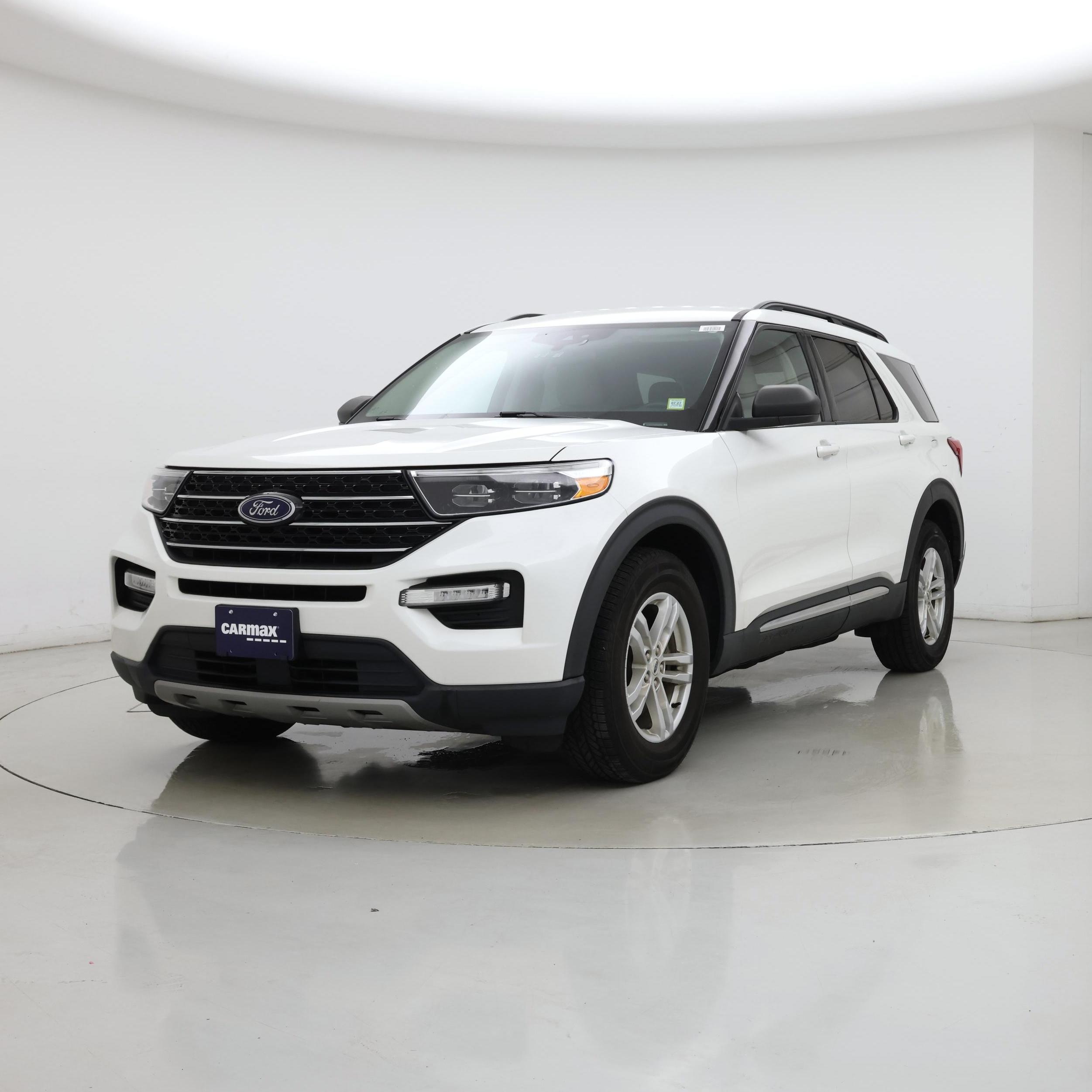 Thumbnail: 2021 Ford Explorer - 4