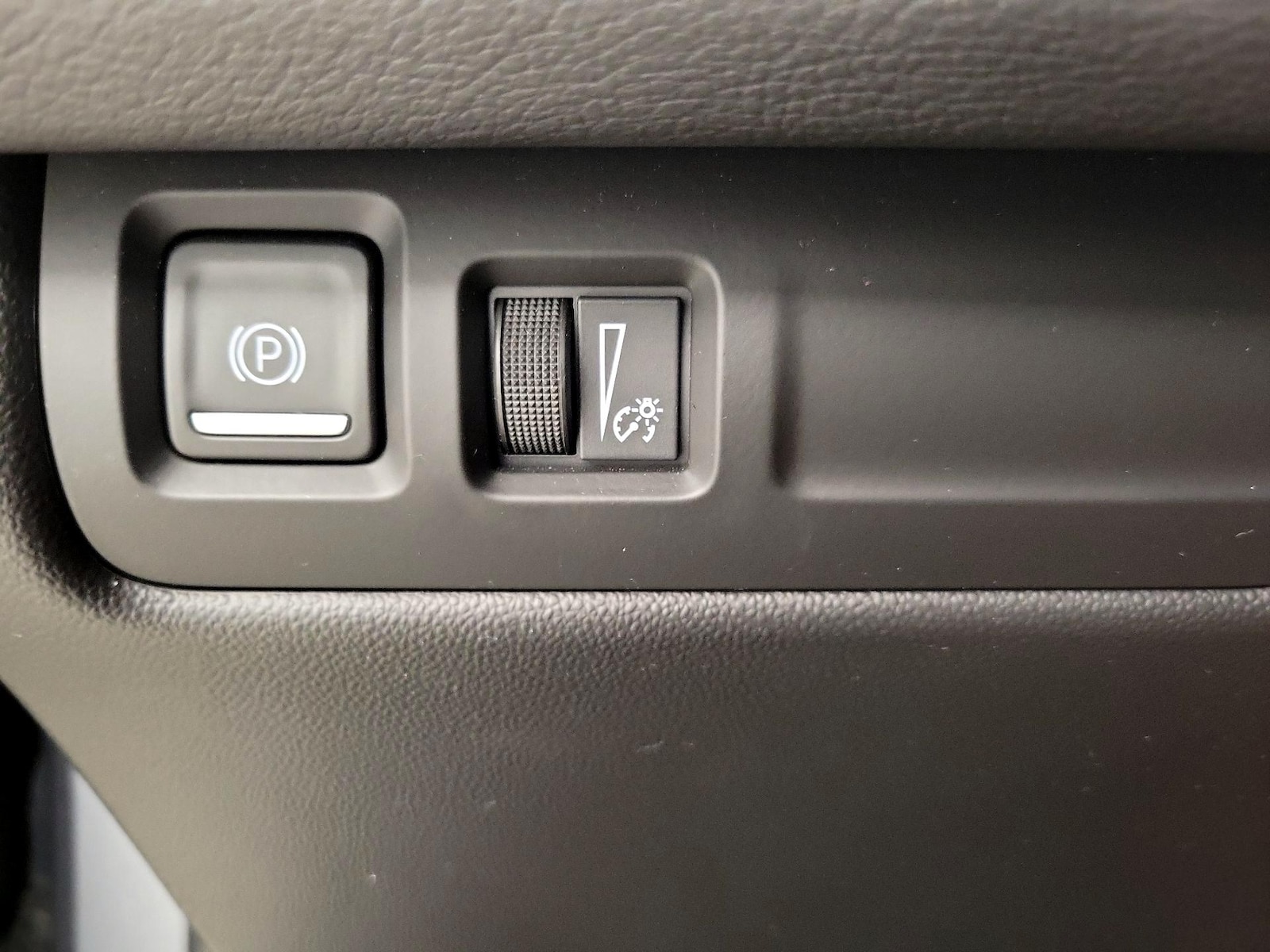 2024 Cadillac XT4 Premium Luxury - Photo 14