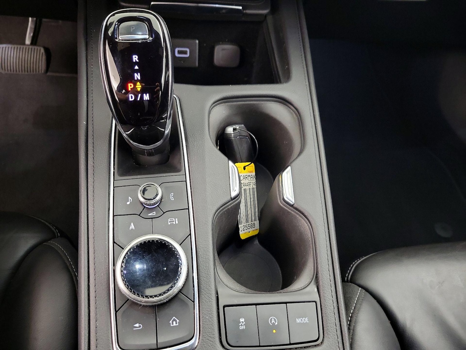 2024 Cadillac XT4 Premium Luxury - Photo 18