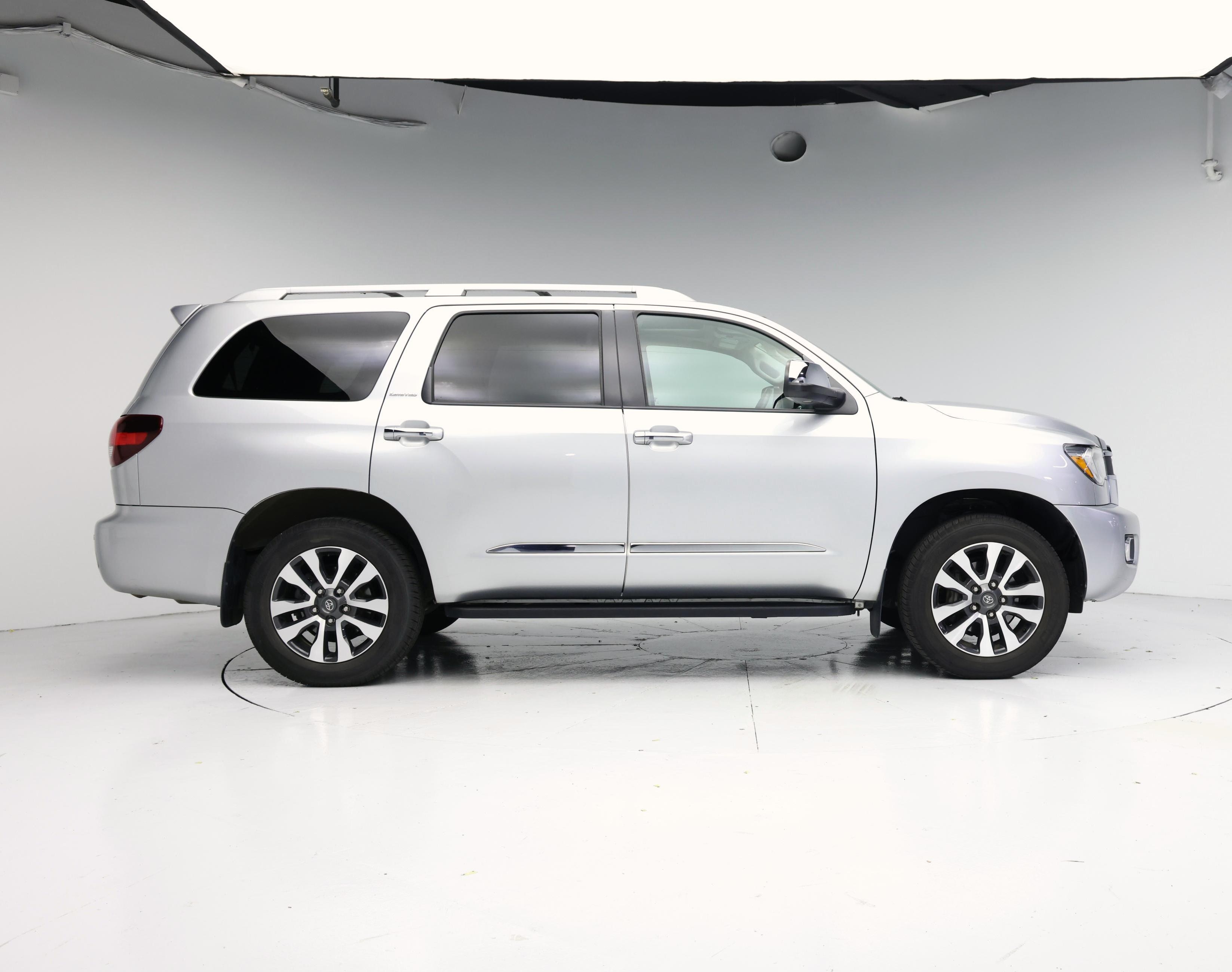 Thumbnail: 2022 Toyota Sequoia - 7