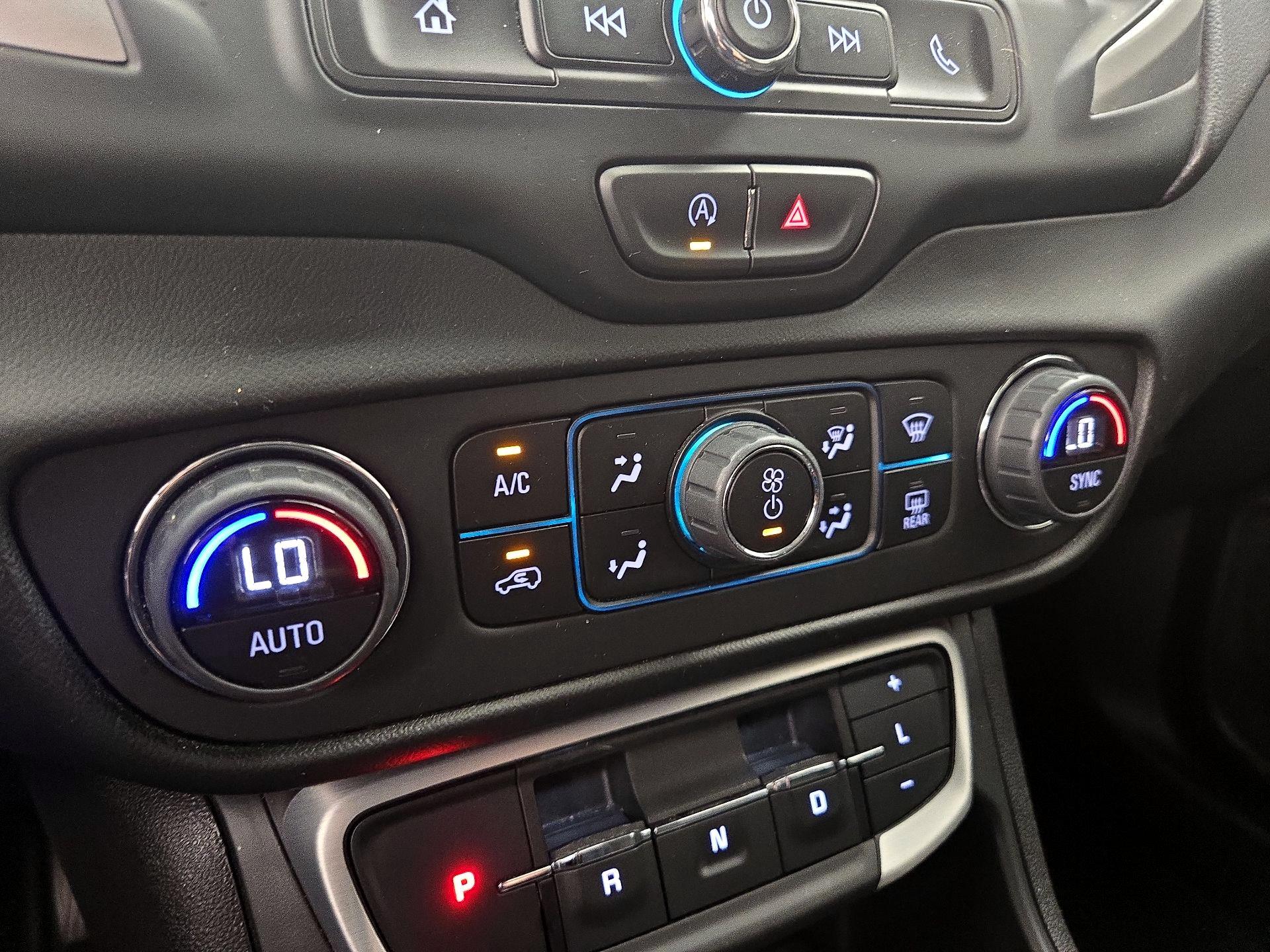 Thumbnail: 2022 GMC Terrain - 16
