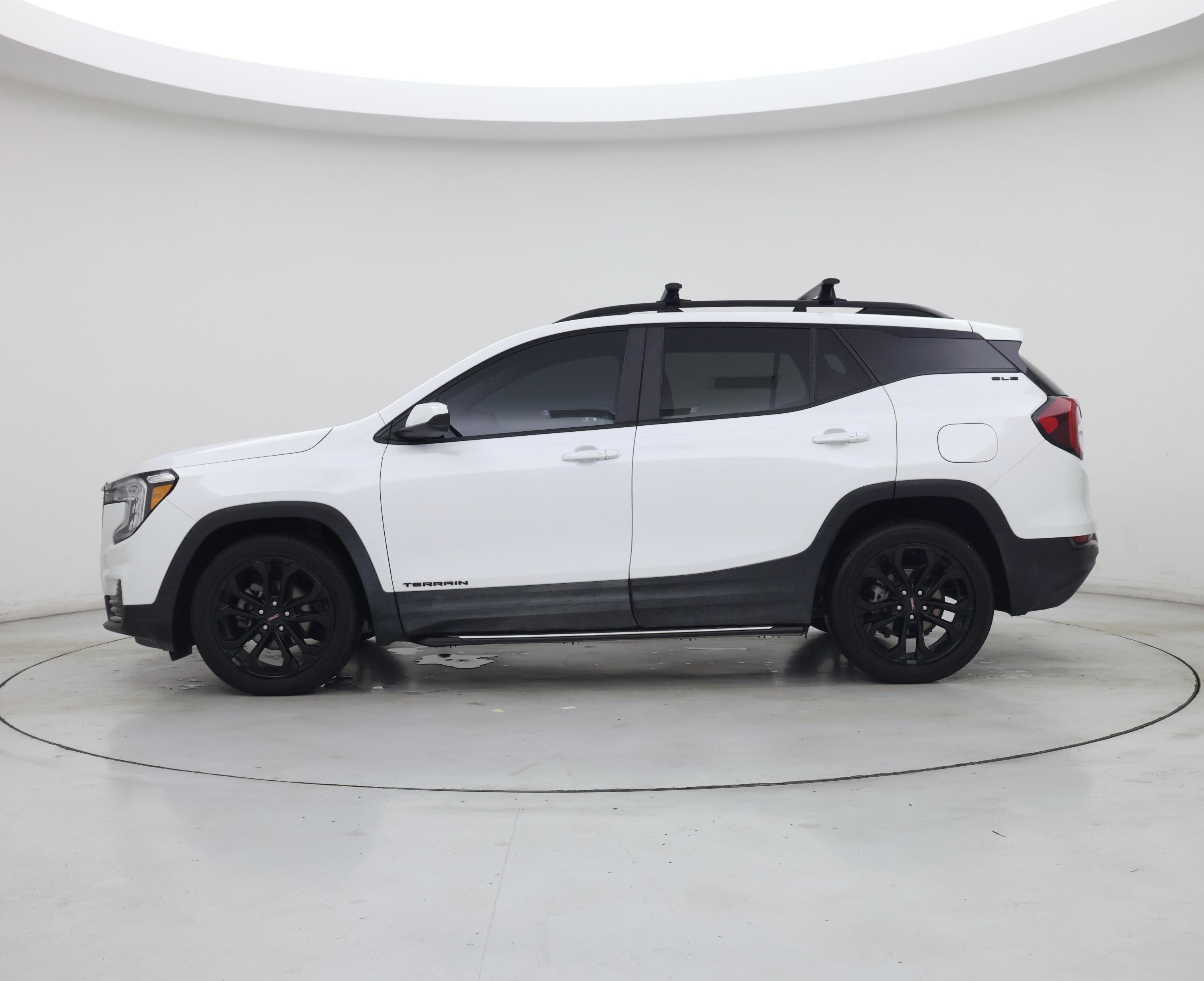 Thumbnail: 2022 GMC Terrain - 3
