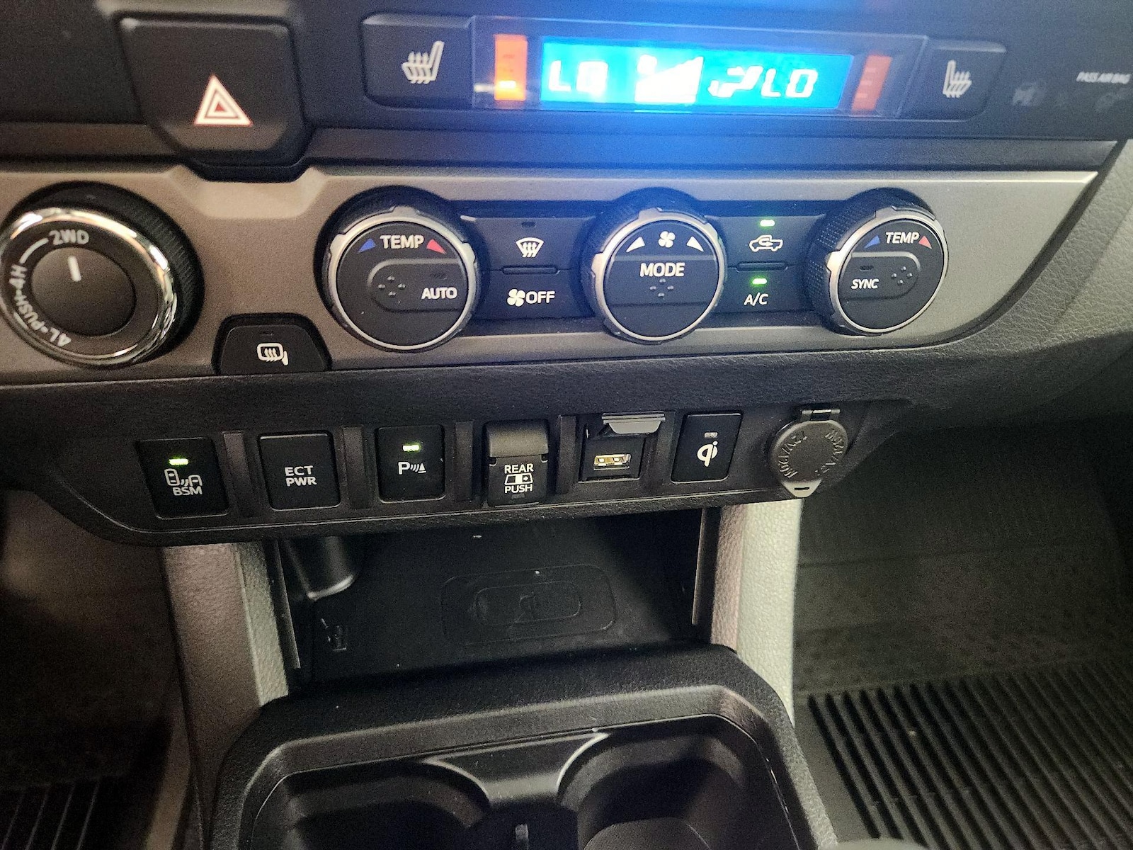 2022 Toyota Tacoma TRD Off Road - Photo 18