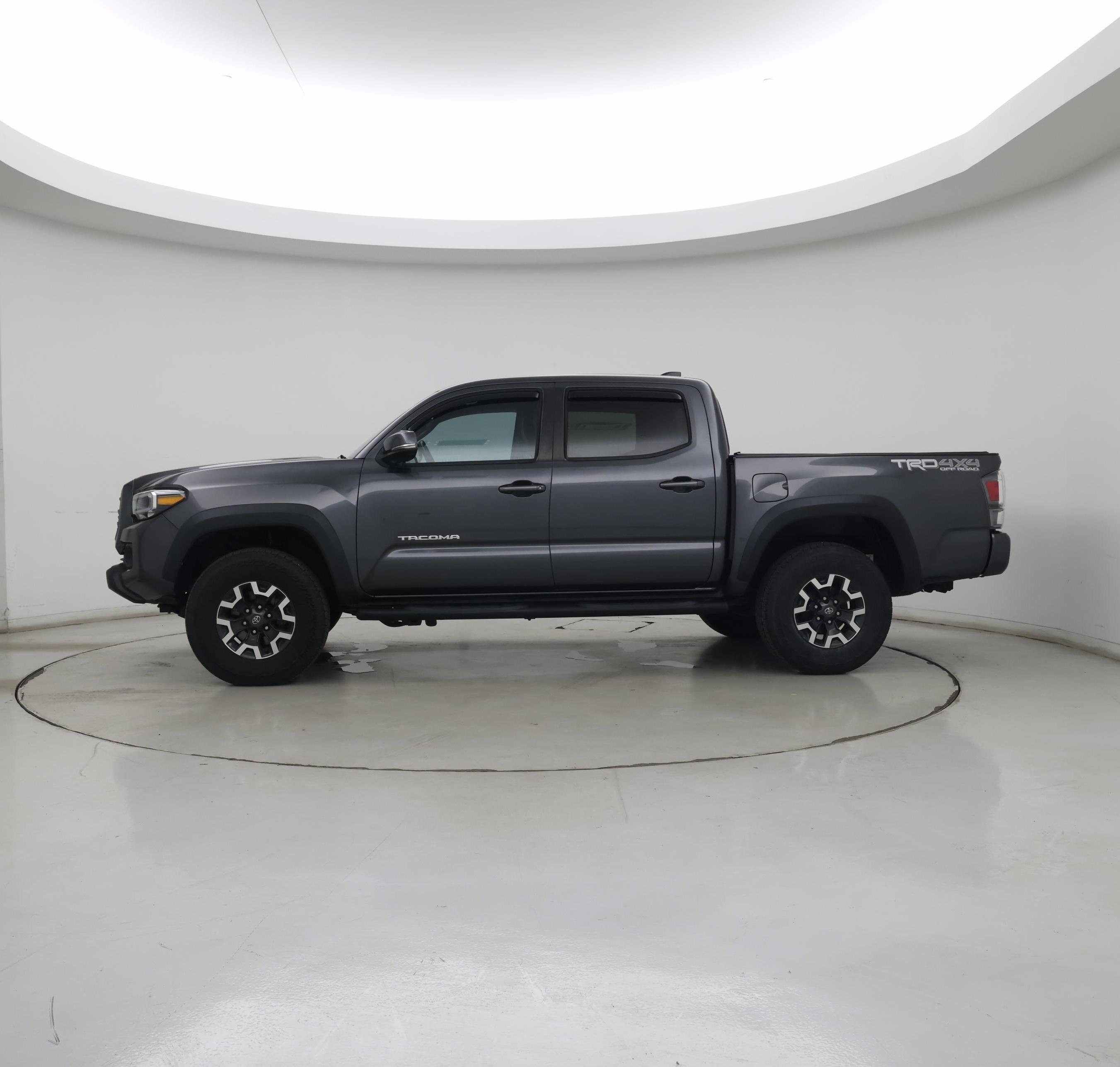 Thumbnail: 2022 Toyota Tacoma - 3