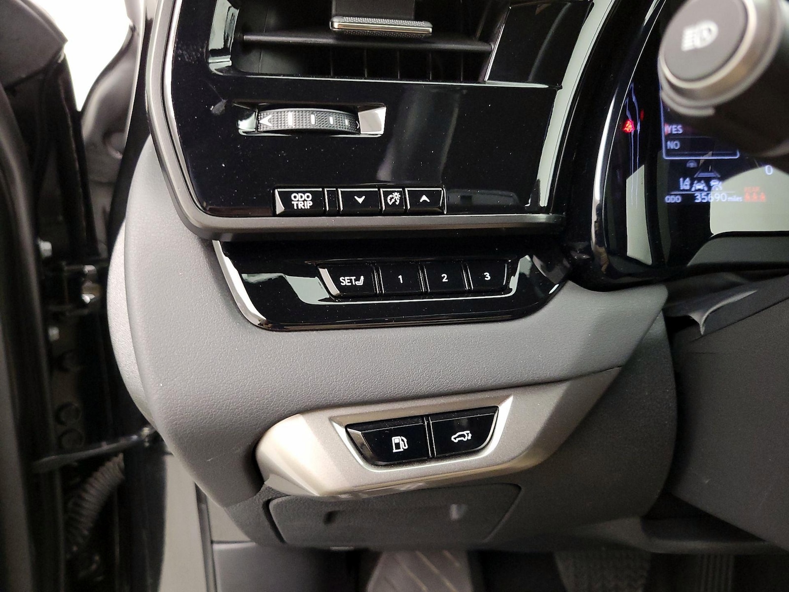 2023 Lexus RX 350 - Photo 14