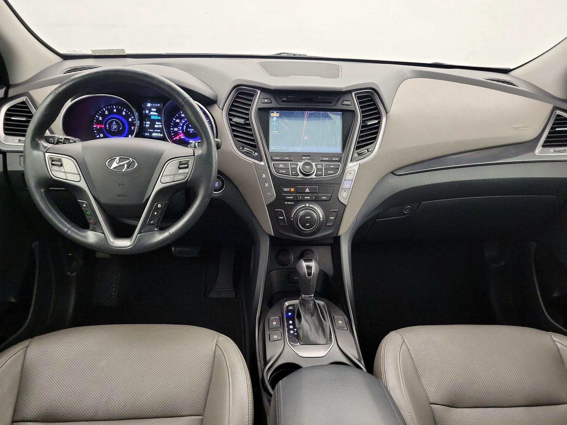 Thumbnail: 2016 Hyundai Santa Fe - 9