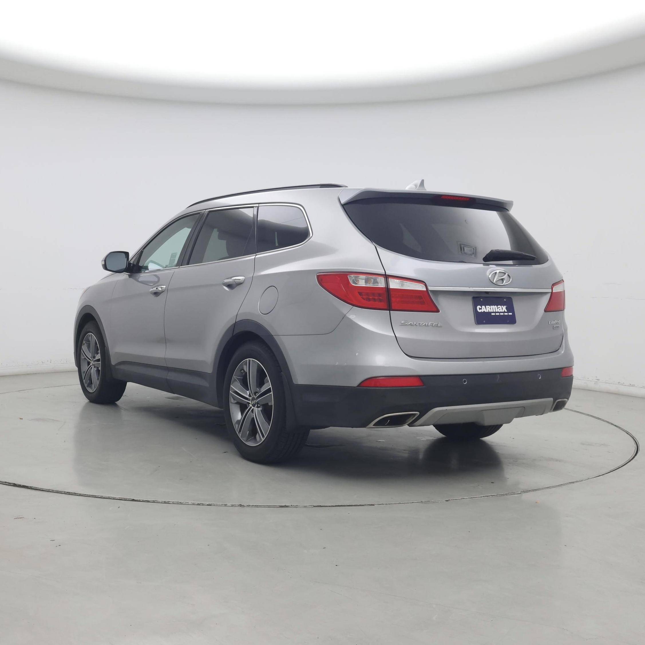 Thumbnail: 2016 Hyundai Santa Fe - 2