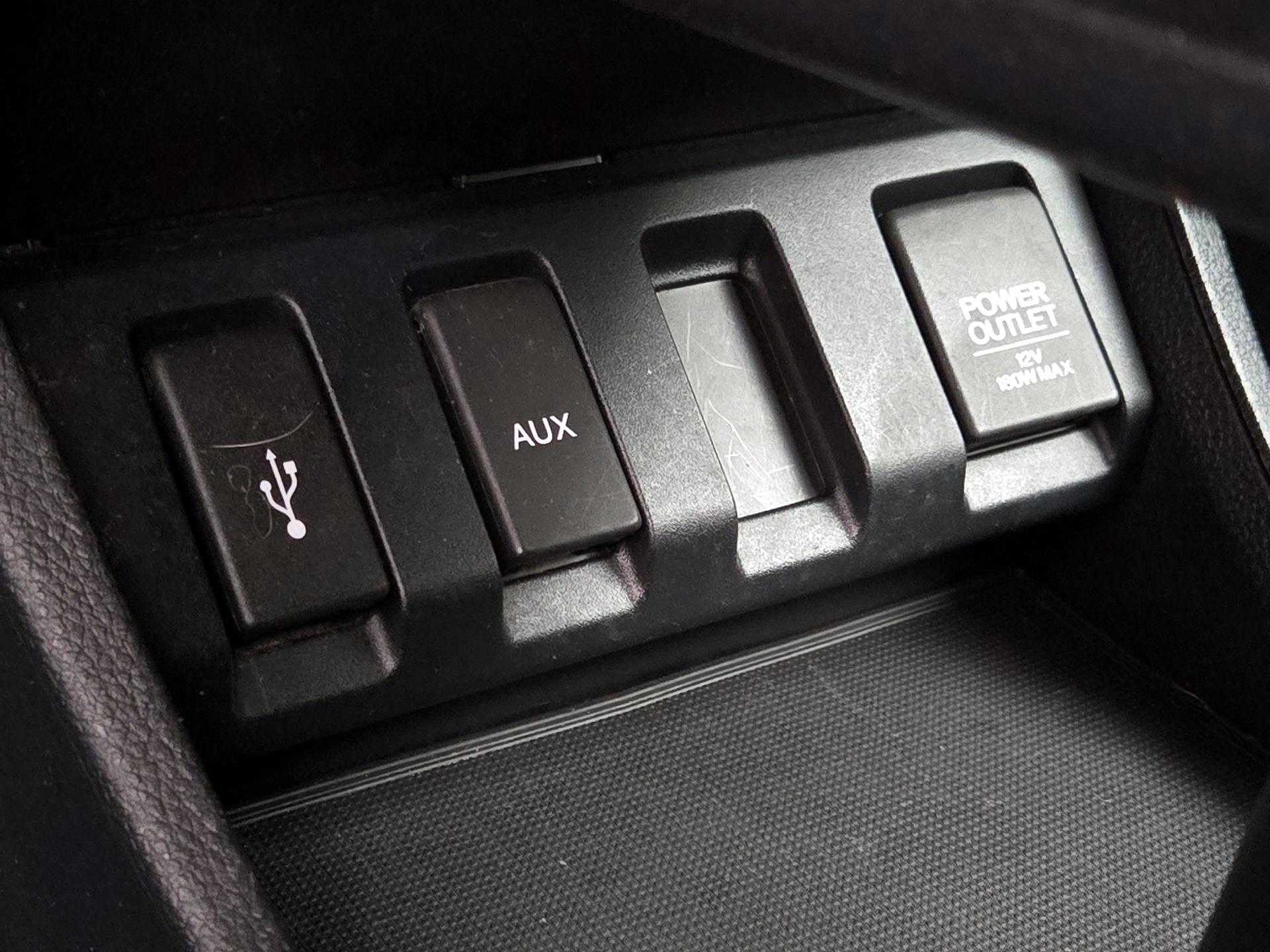 Thumbnail: 2016 Honda HR-V - 18