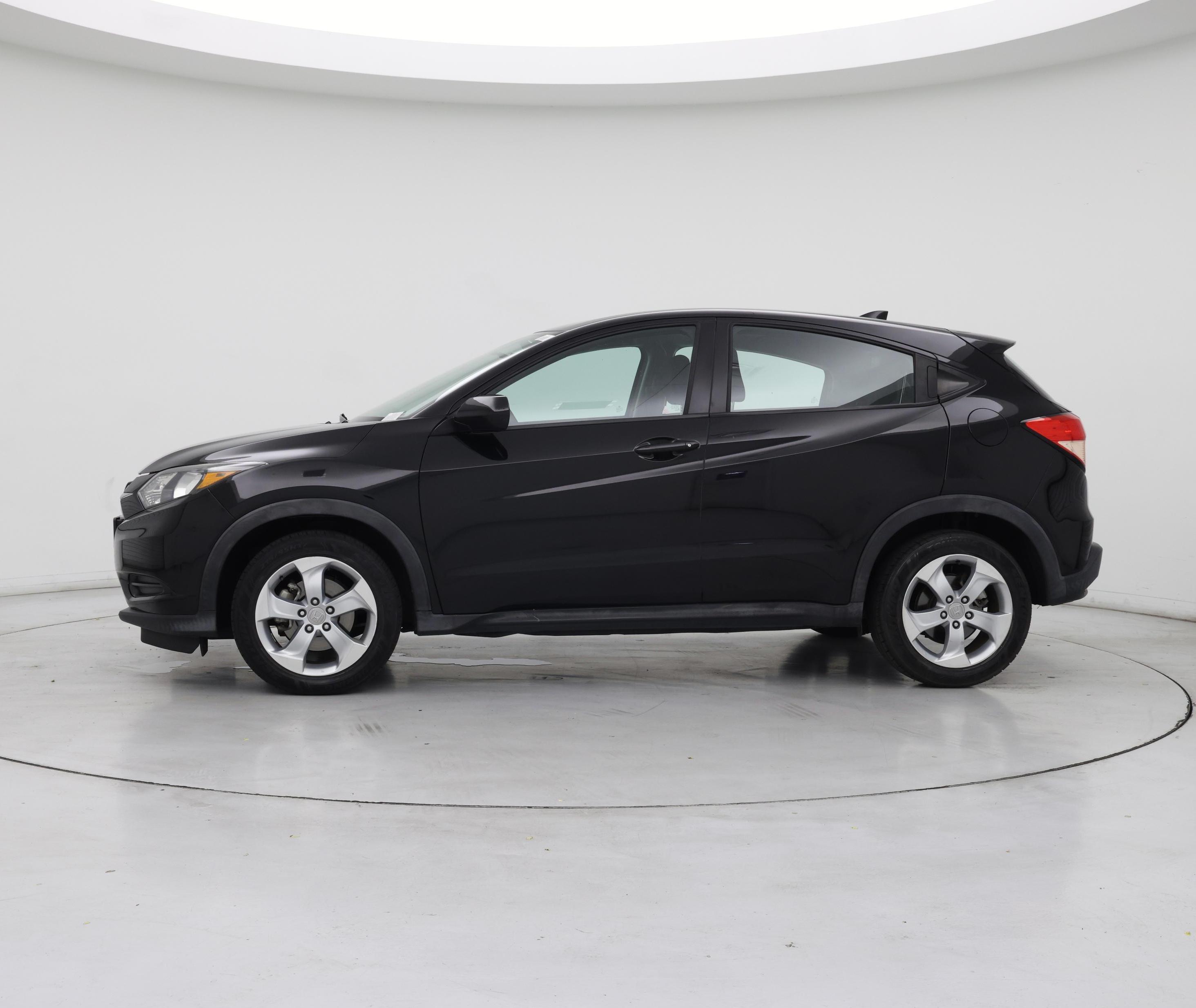 Thumbnail: 2016 Honda HR-V - 3