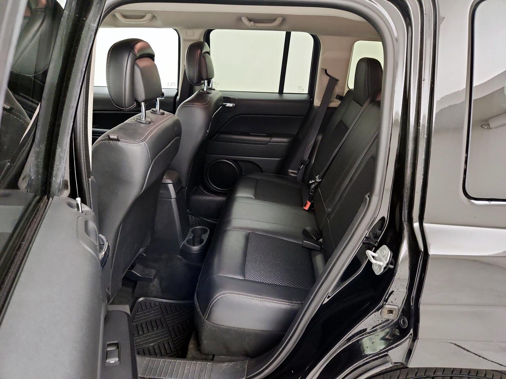Thumbnail: 2016 Jeep Patriot - 18