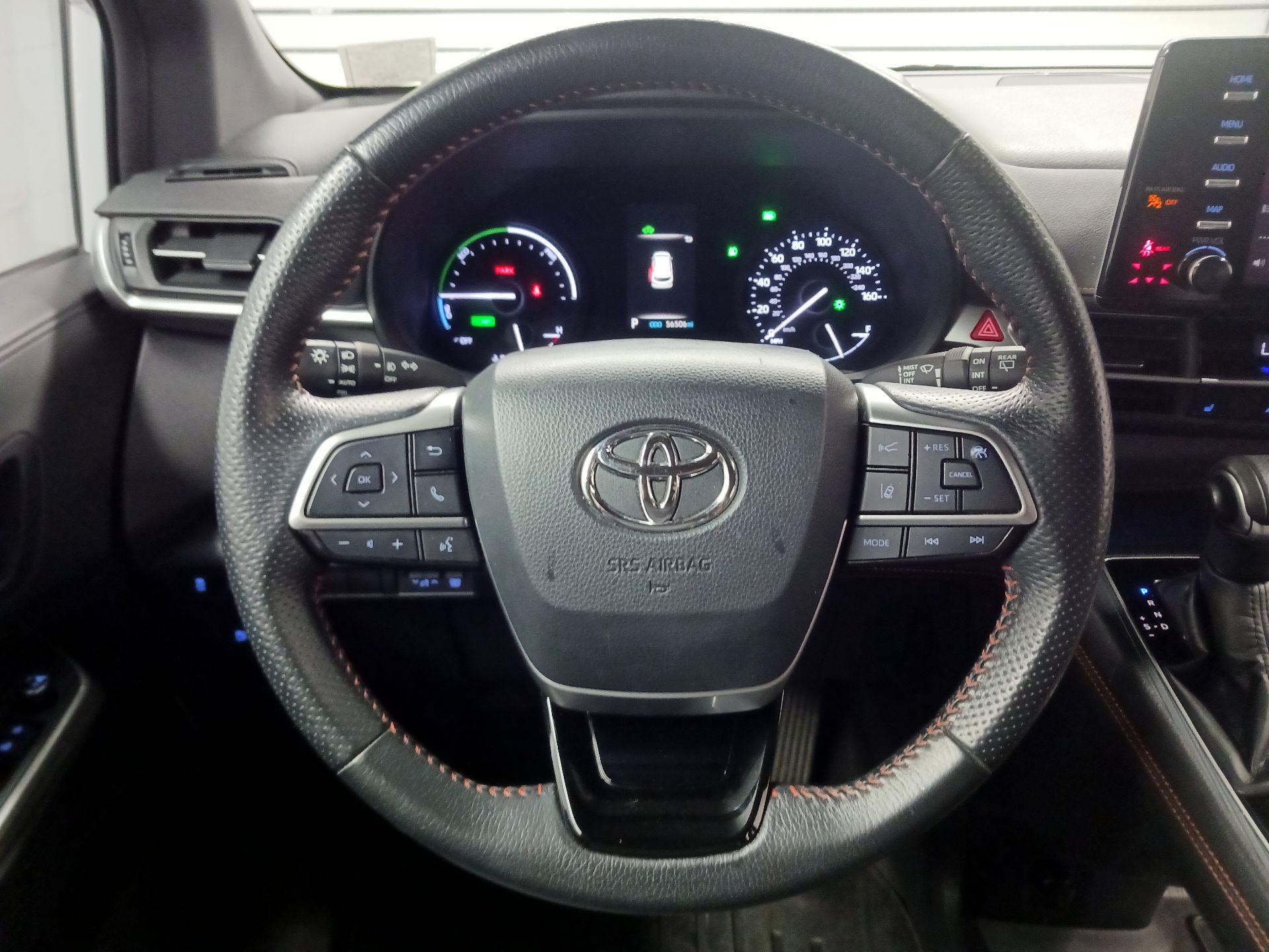 Thumbnail: 2021 Toyota Sienna - 10