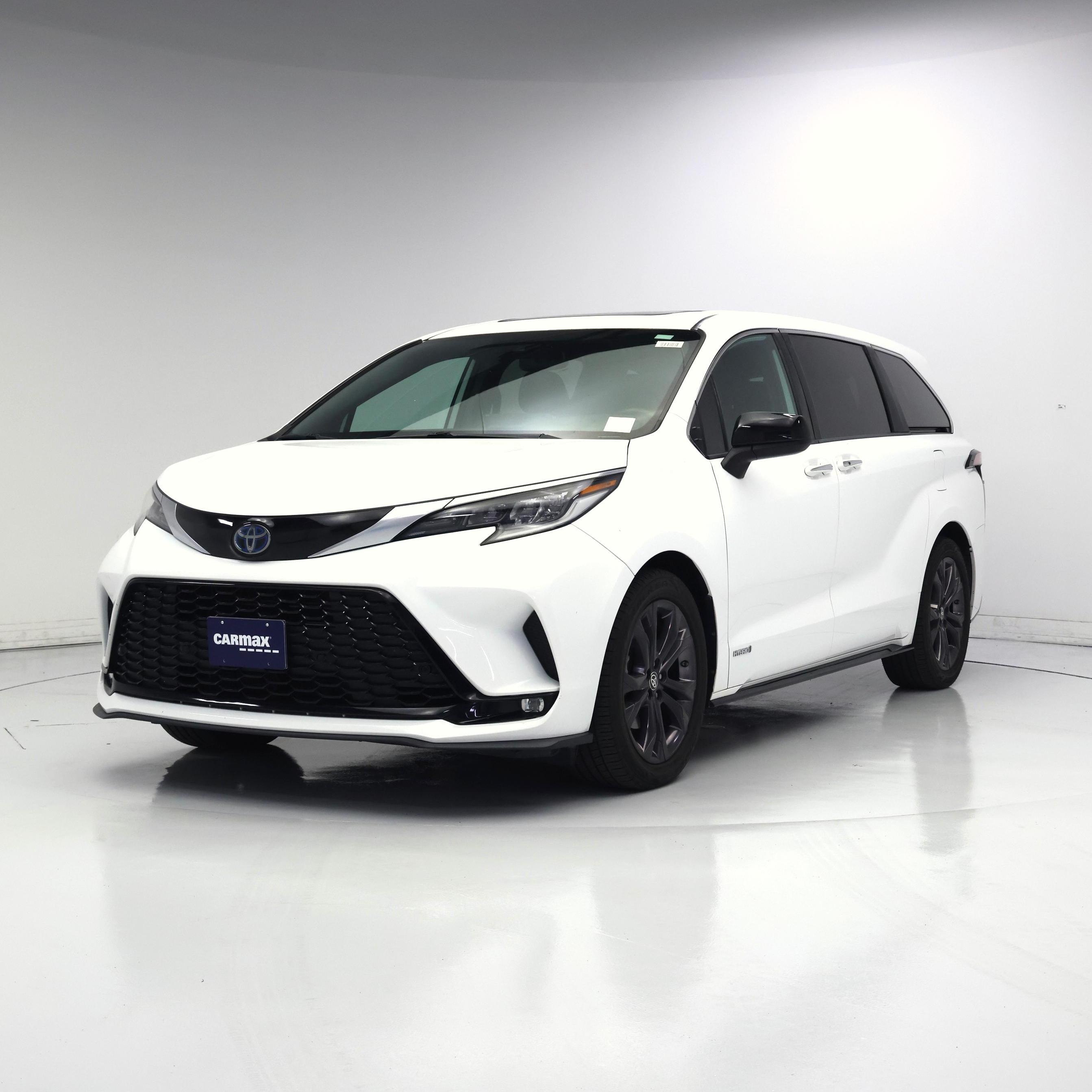 Thumbnail: 2021 Toyota Sienna - 4
