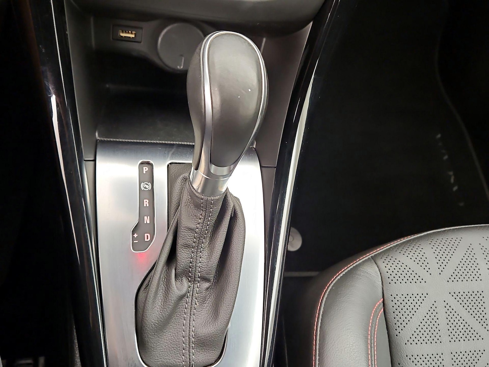 2018 Buick Cascada Sport Touring - Photo 18