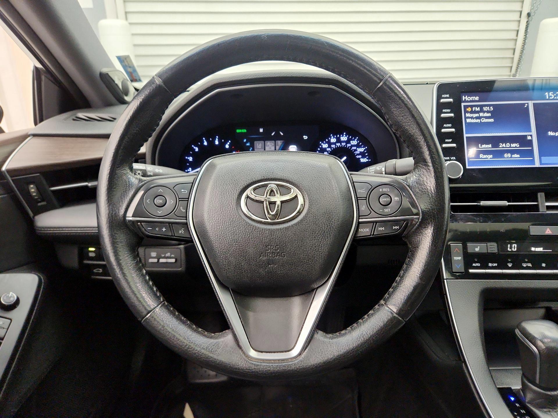 Thumbnail: 2019 Toyota Avalon - 10