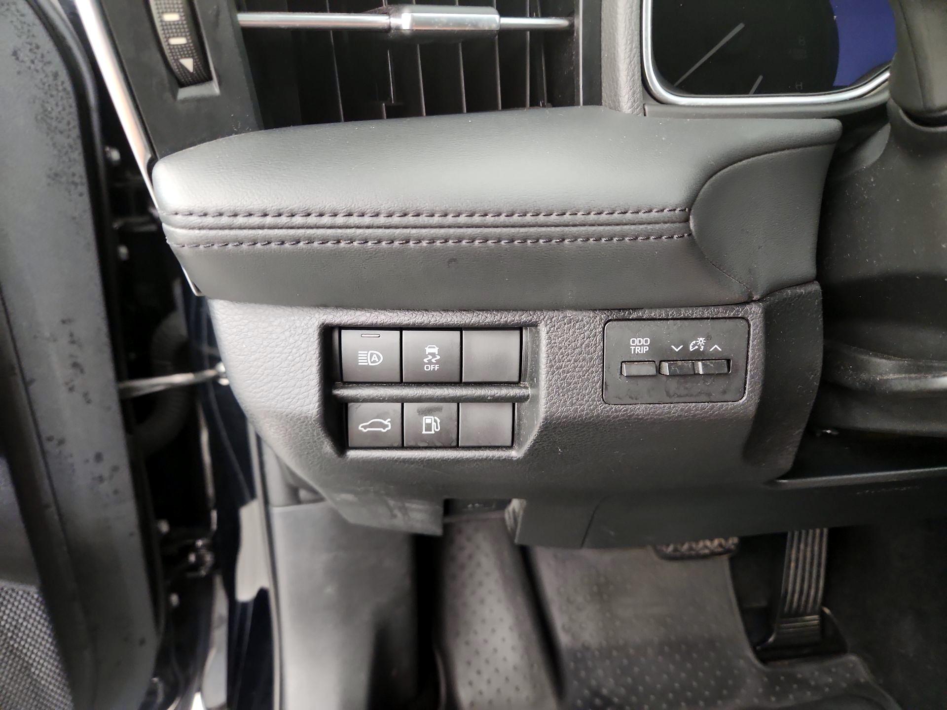 Thumbnail: 2019 Toyota Avalon - 13