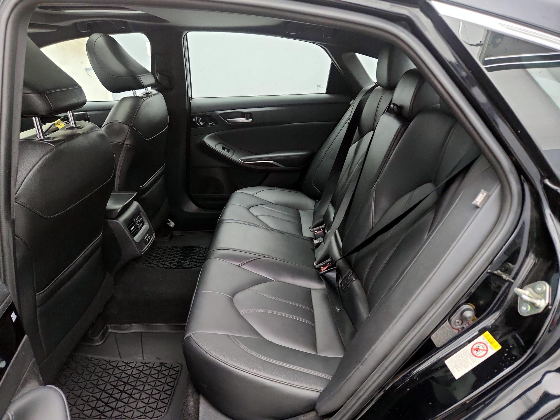 Thumbnail: 2019 Toyota Avalon - 19