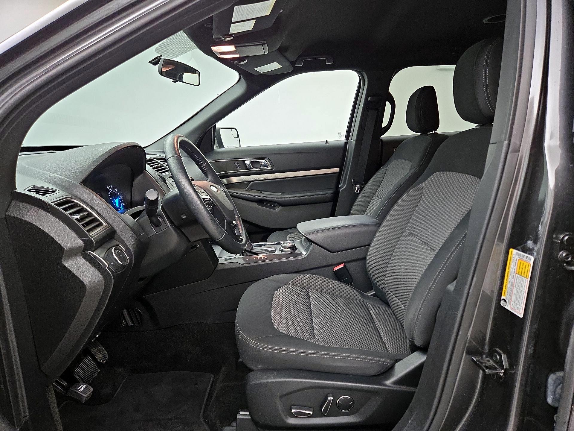 Thumbnail: 2018 Ford Explorer - 11