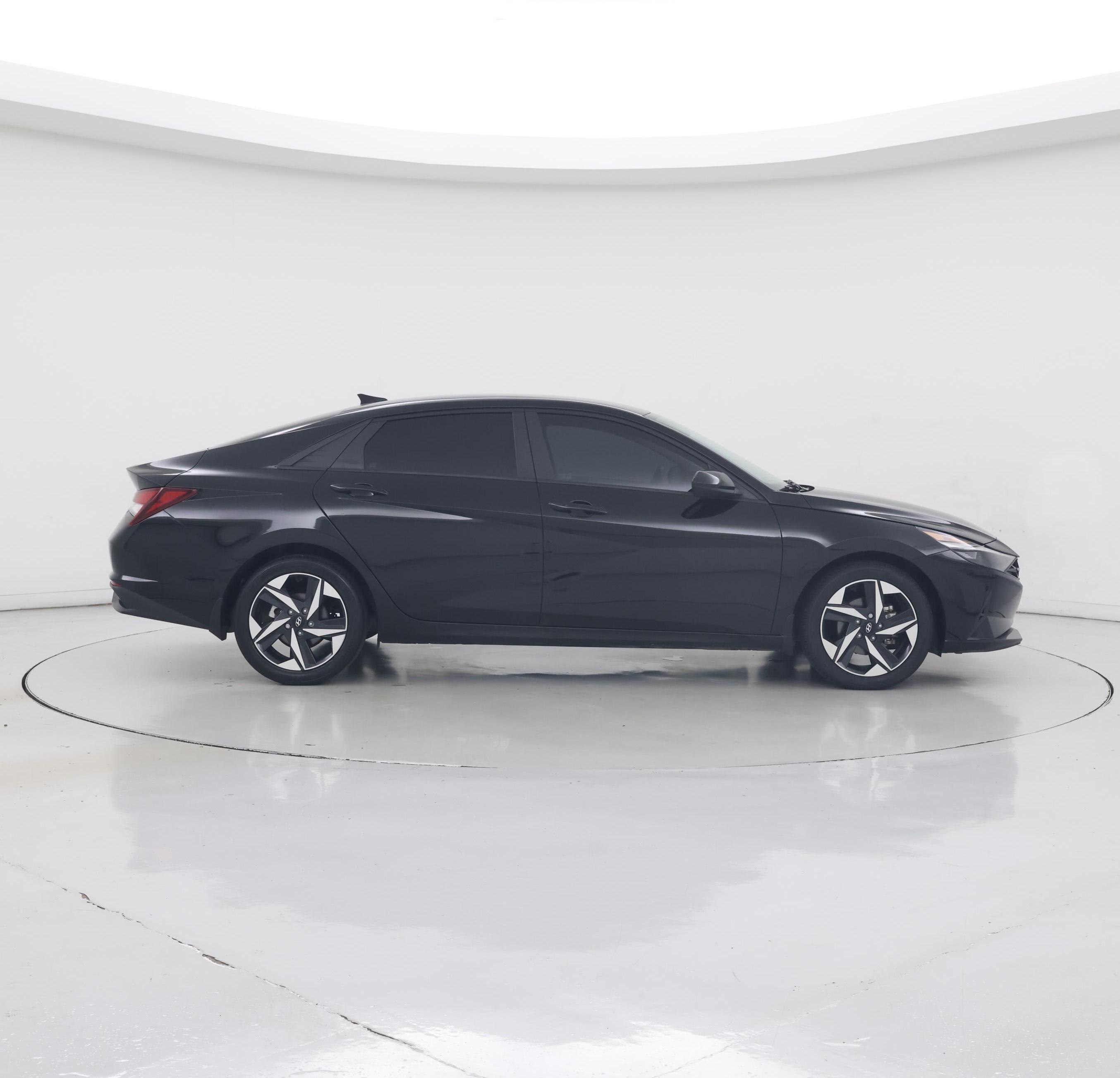 Thumbnail: 2023 Hyundai Elantra - 7