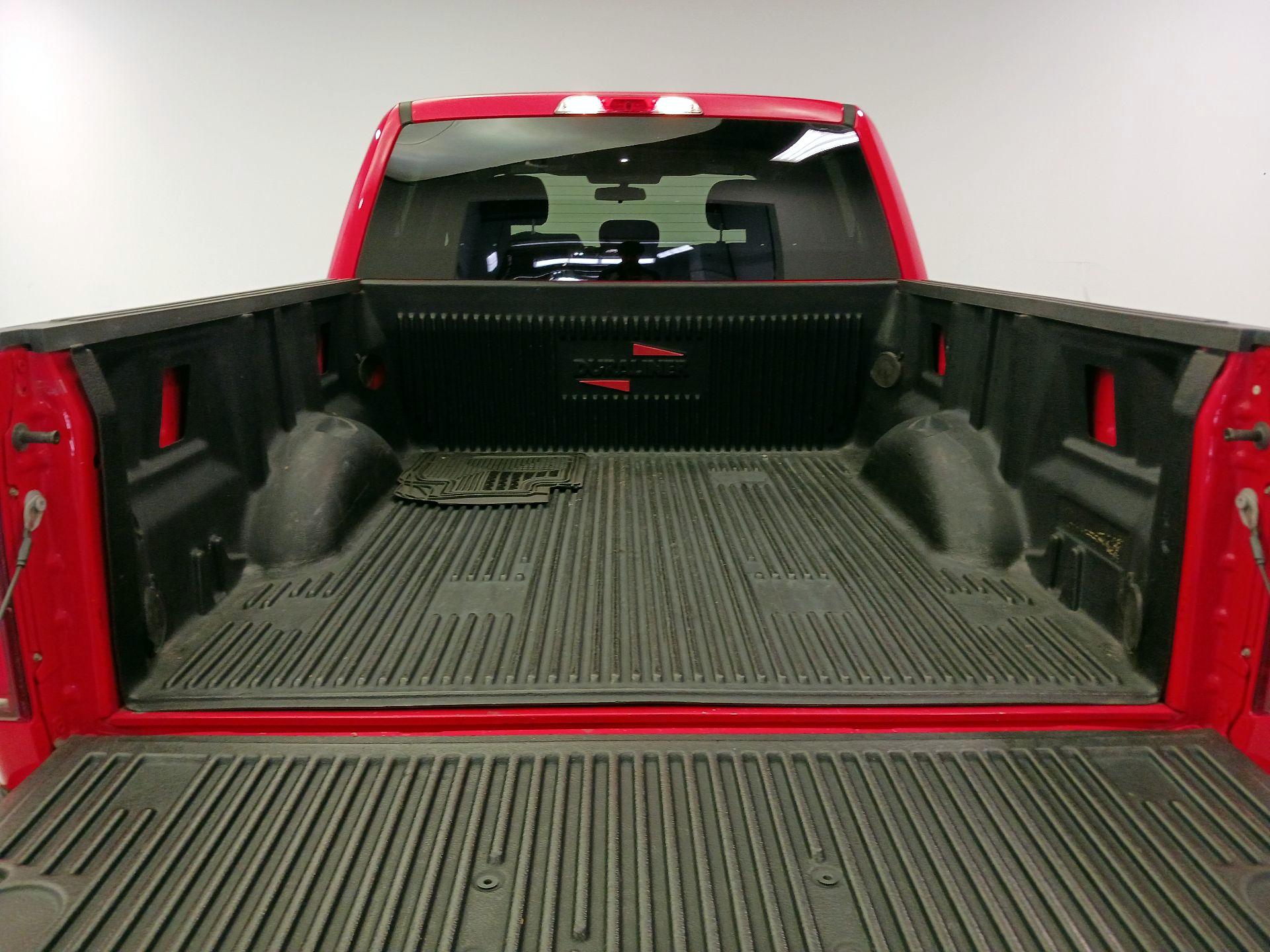 Thumbnail: 2018 Ford F-150 - 16