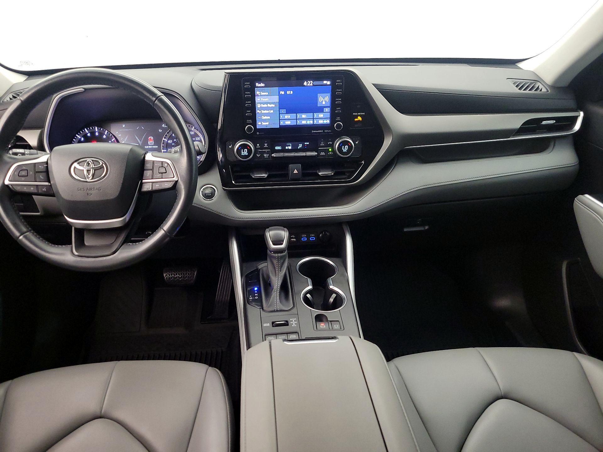 Thumbnail: 2022 Toyota Highlander - 9