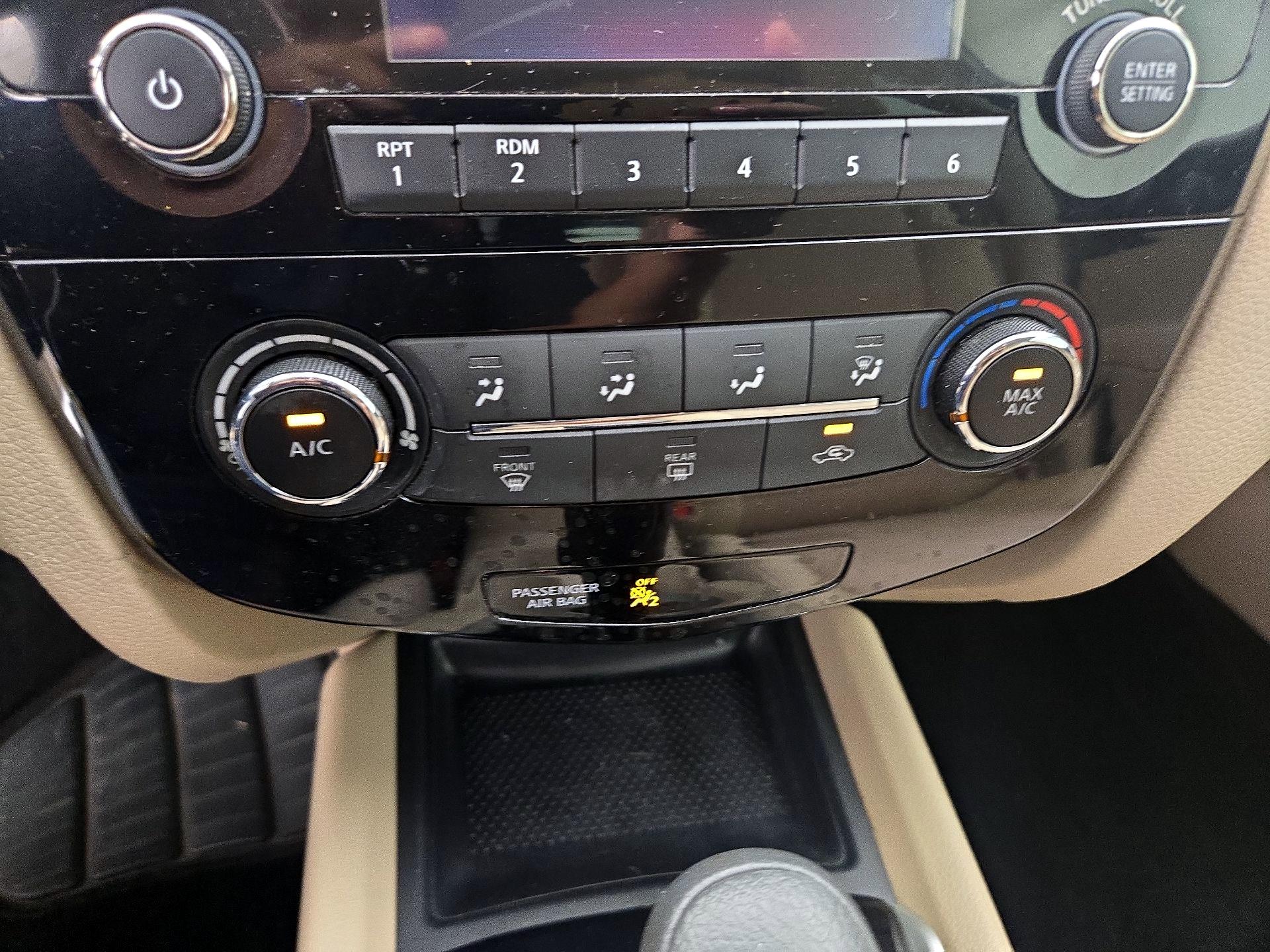 Thumbnail: 2016 Nissan Rogue - 14