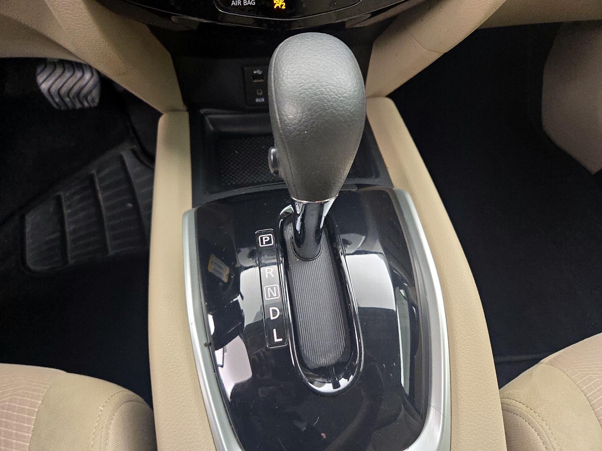 Thumbnail: 2016 Nissan Rogue - 15