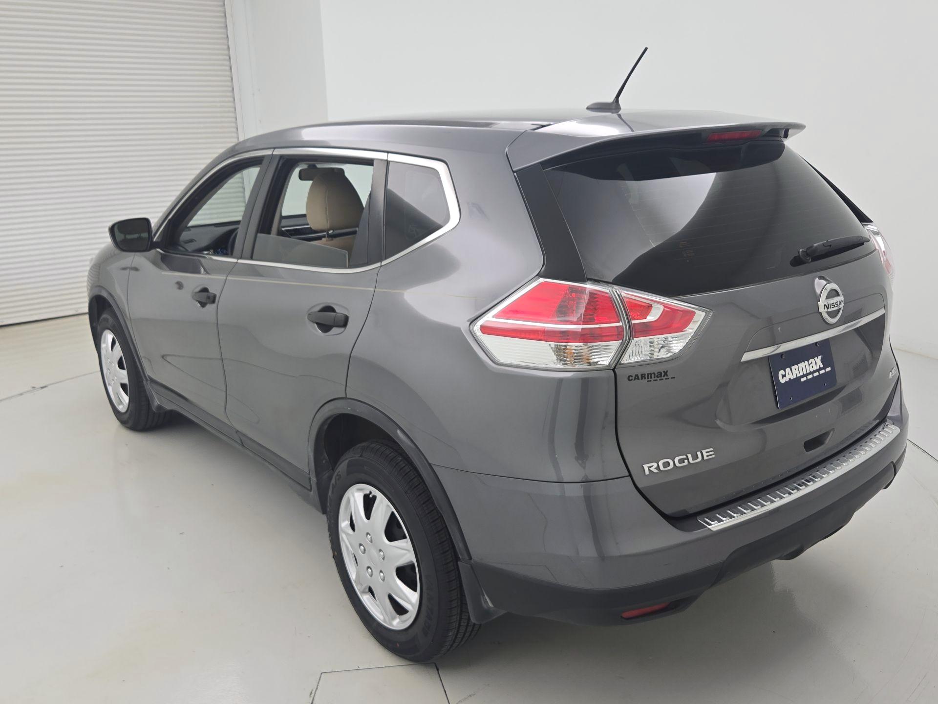 Thumbnail: 2016 Nissan Rogue - 7