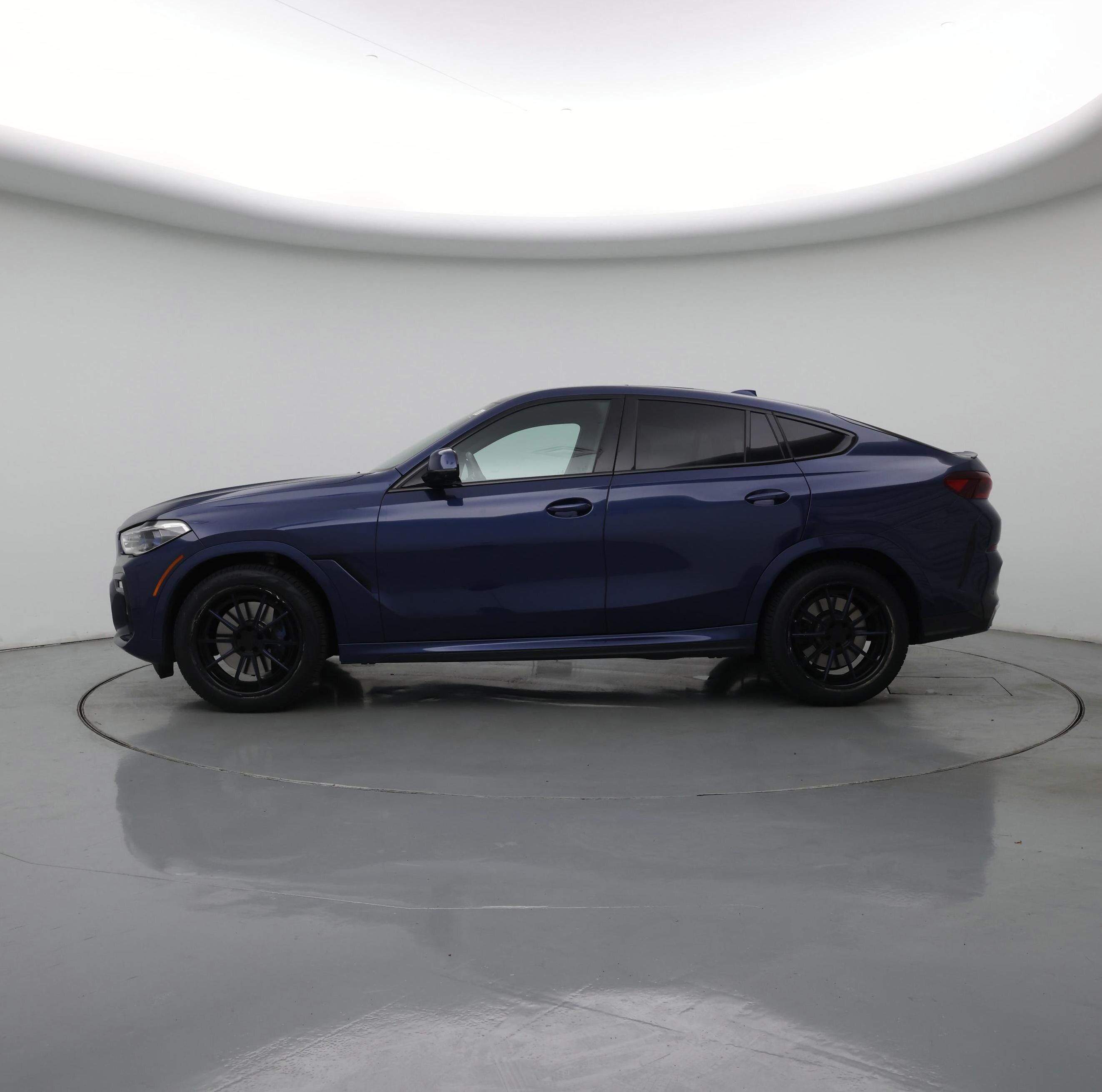 Thumbnail: 2021 BMW X6 - 3