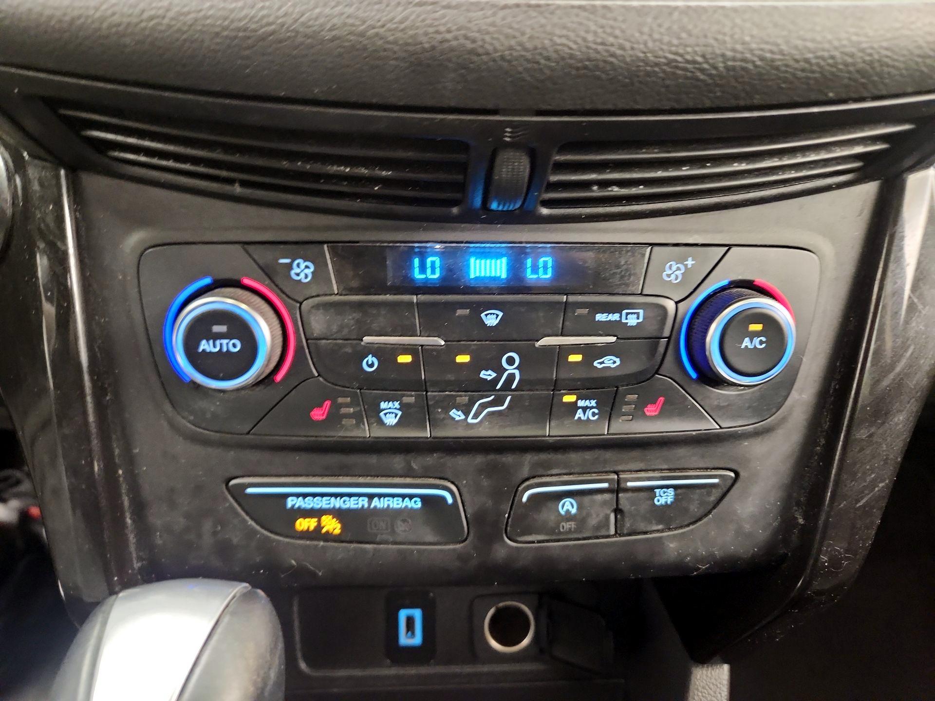 Thumbnail: 2017 Ford Escape - 17