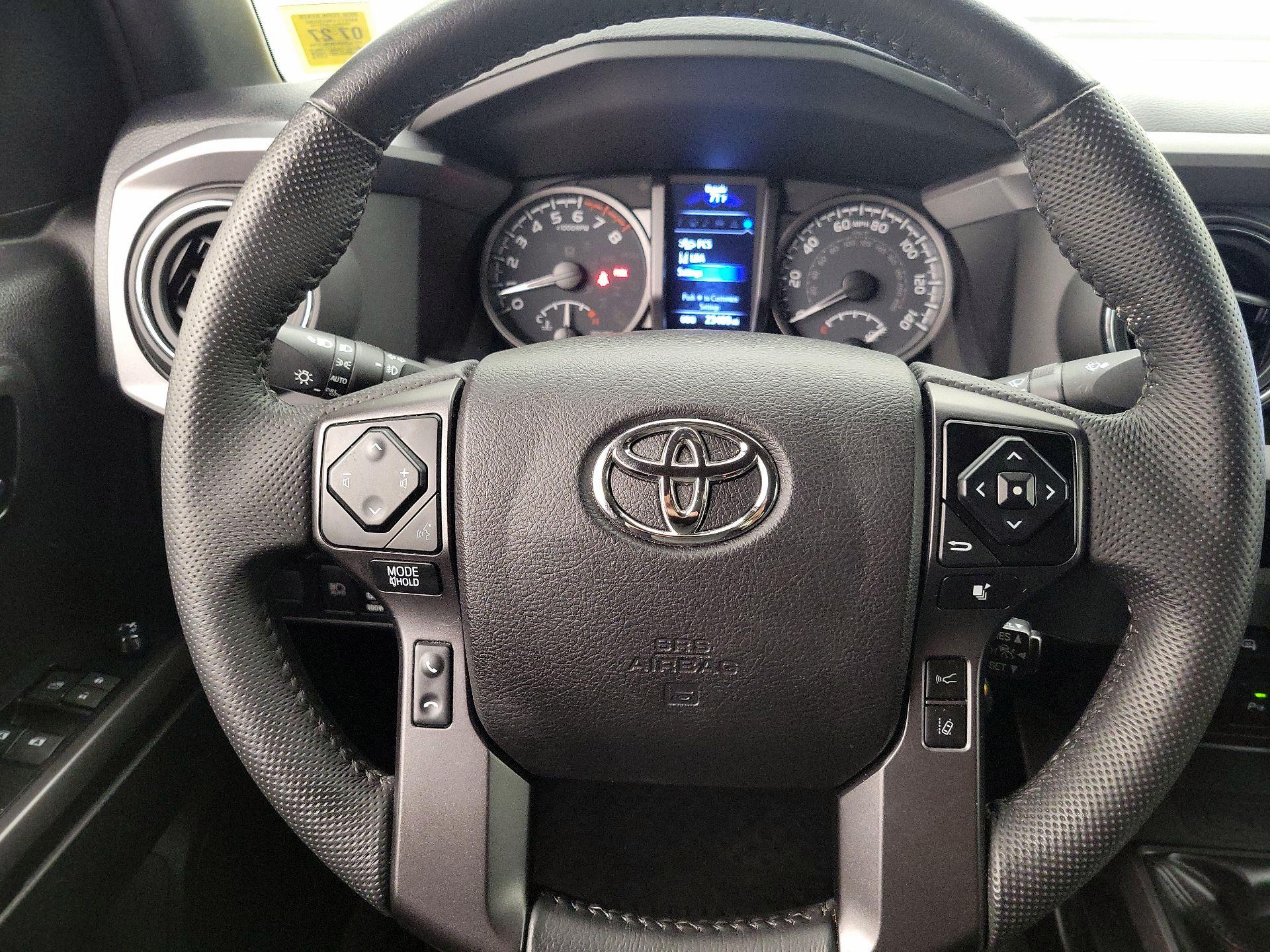 Thumbnail: 2021 Toyota Tacoma - 10