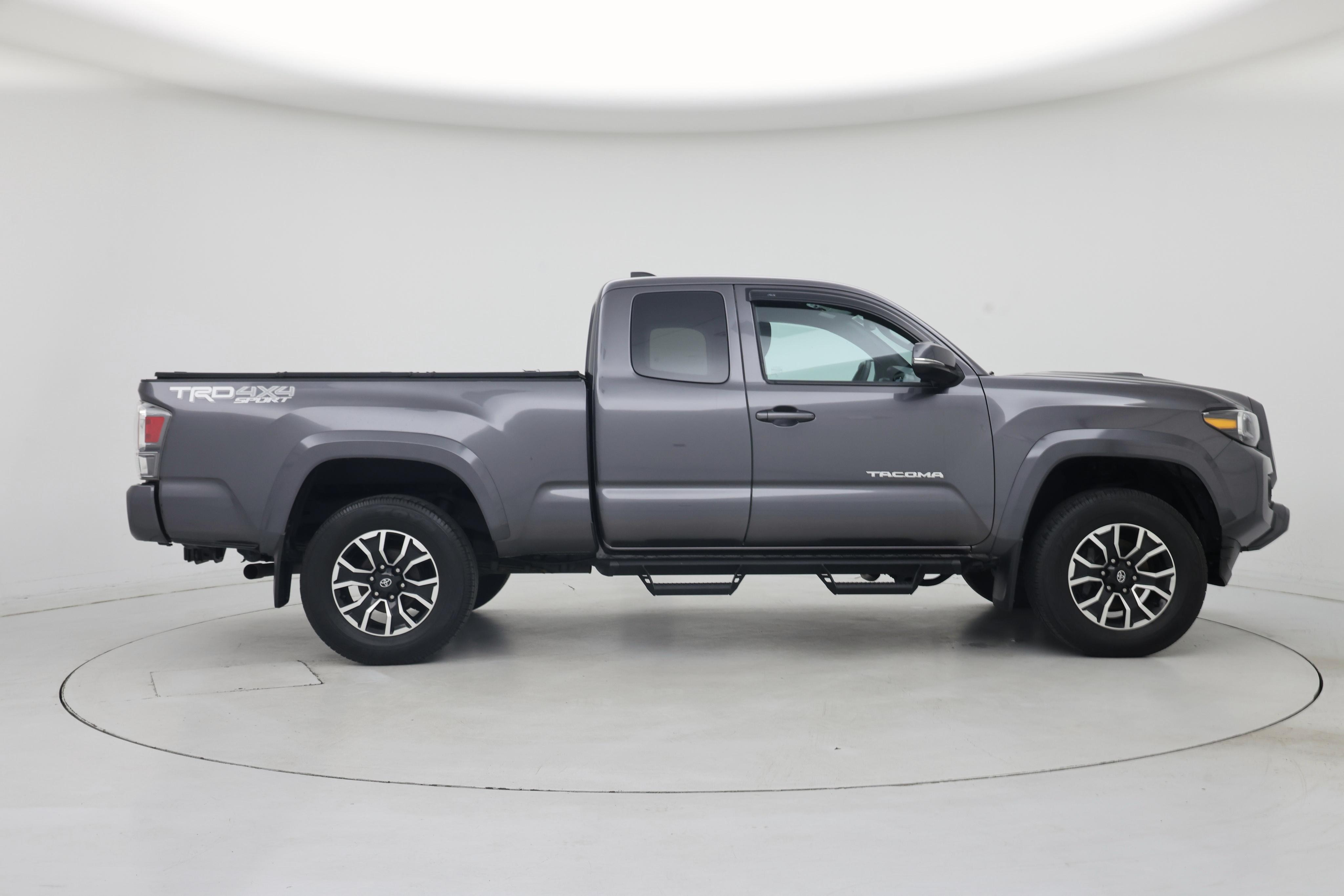 Thumbnail: 2021 Toyota Tacoma - 7
