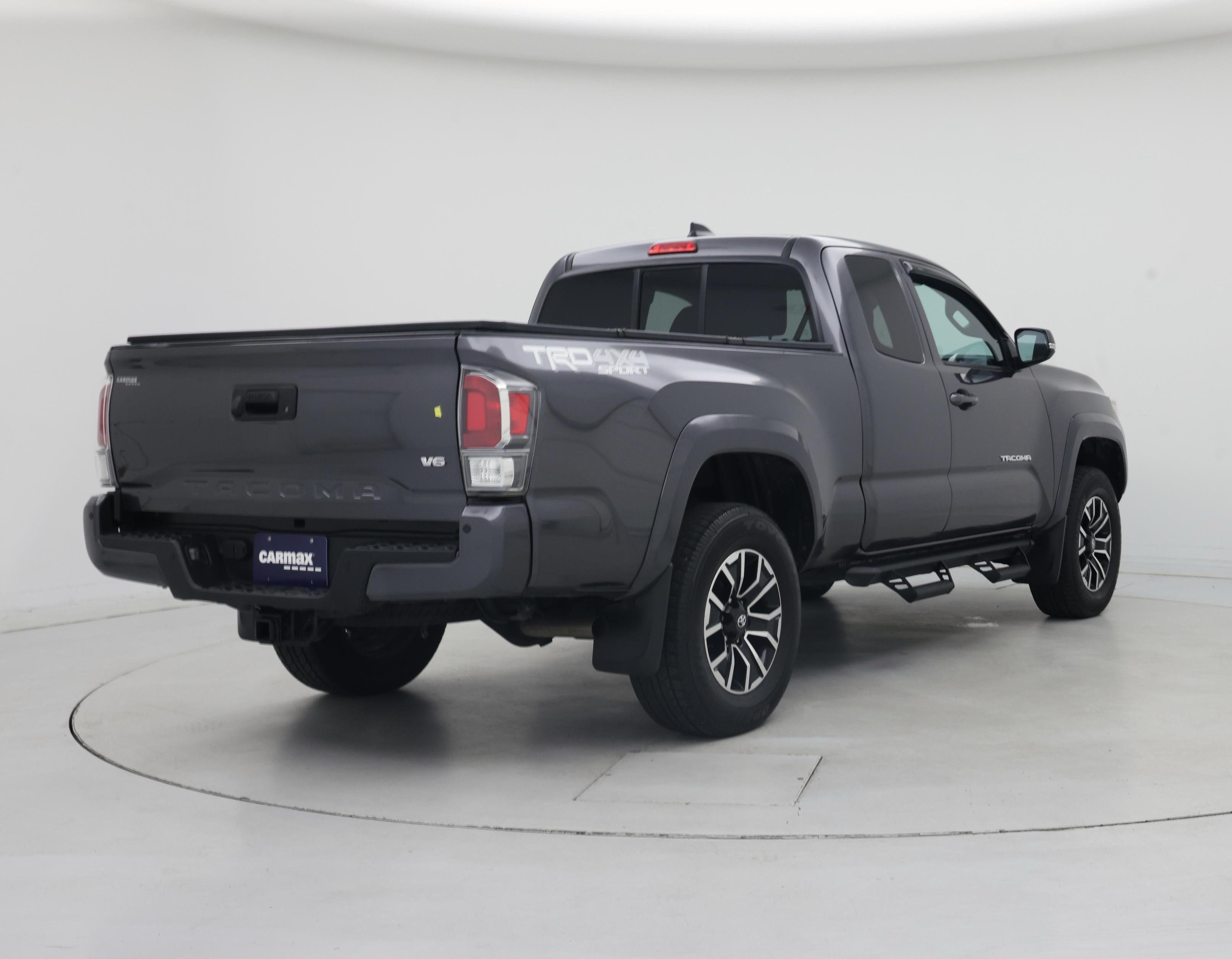 Thumbnail: 2021 Toyota Tacoma - 8