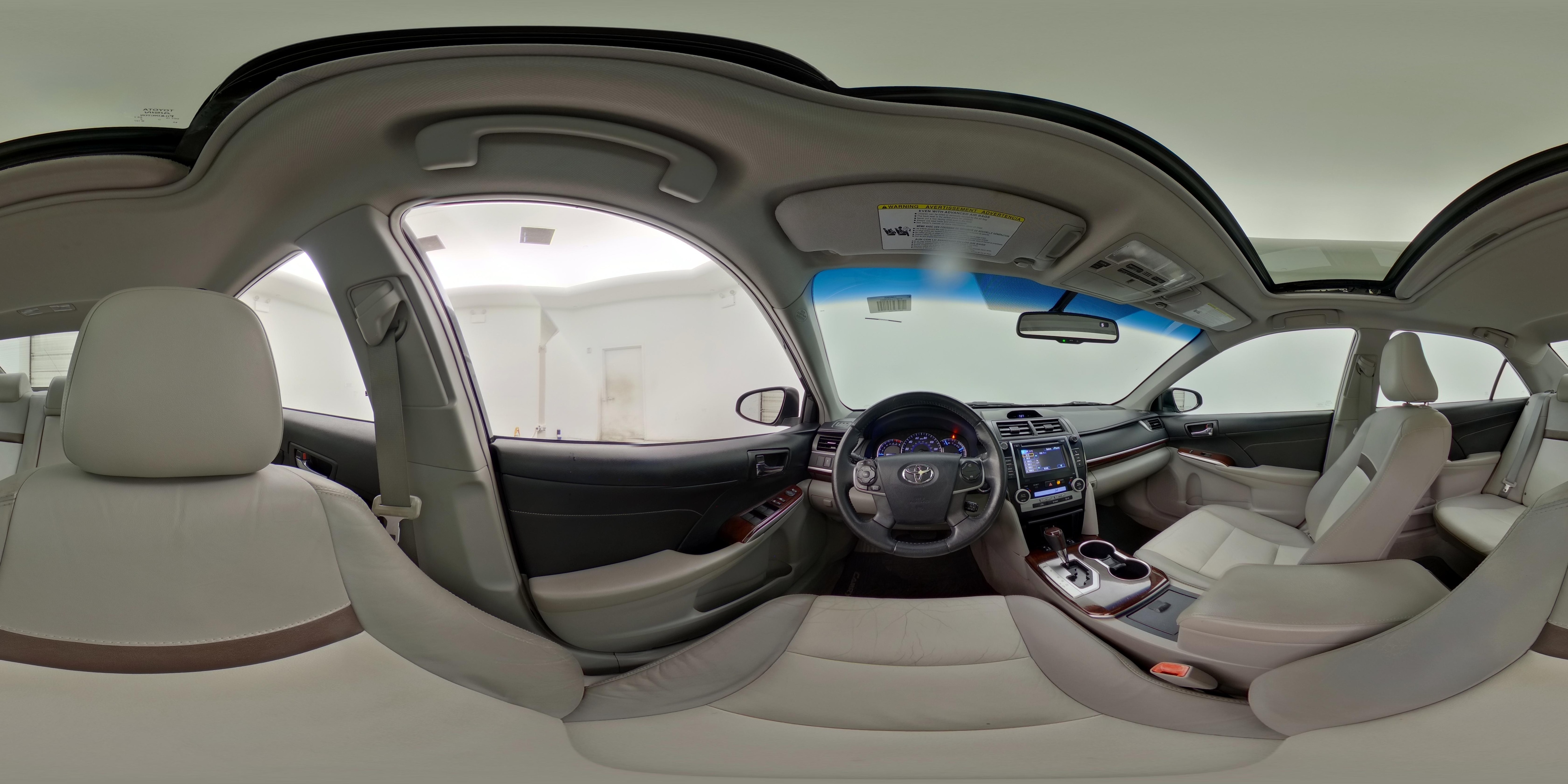 2014 Toyota Camry XLE - Photo 27