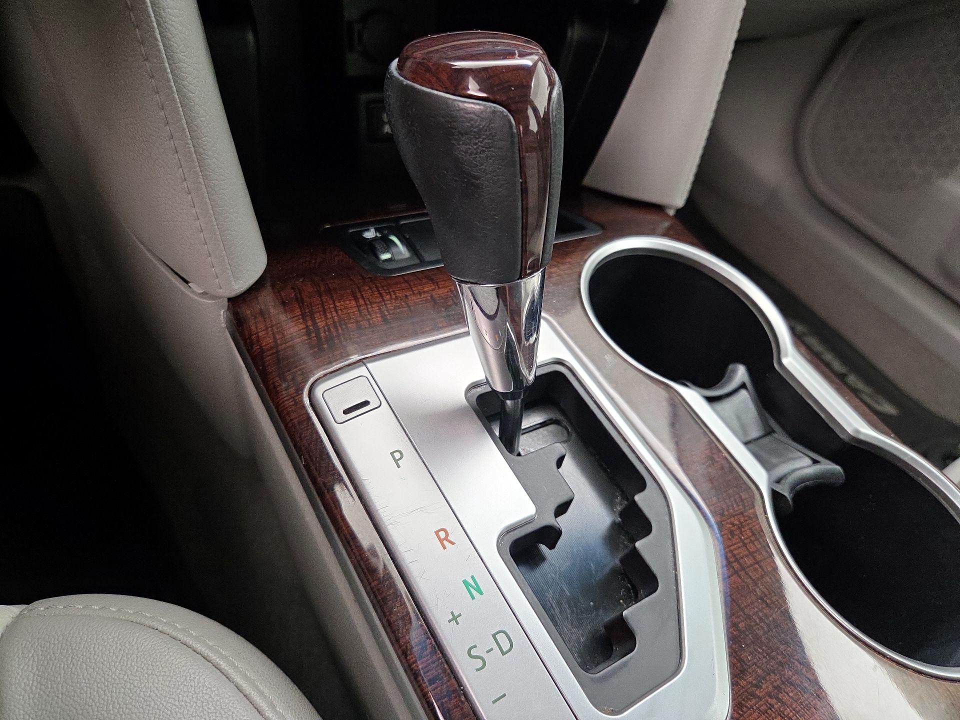 Thumbnail: 2014 Toyota Camry - 17