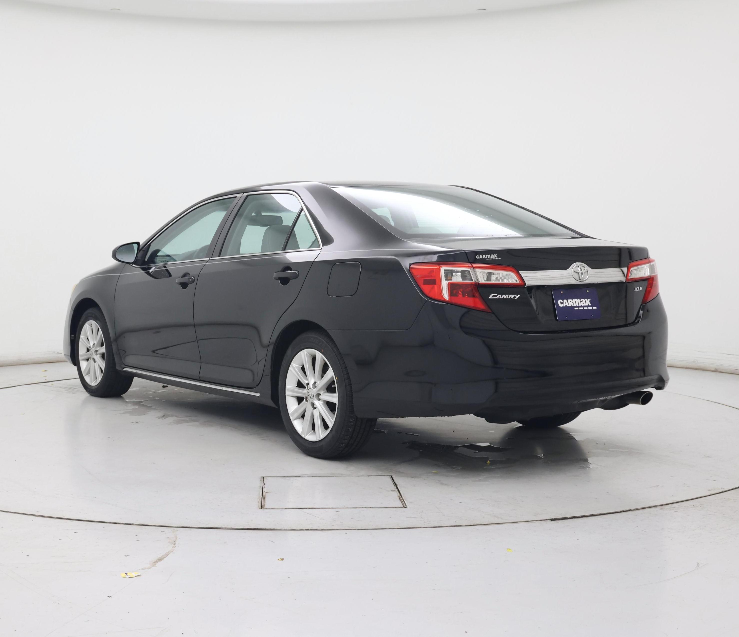 Thumbnail: 2014 Toyota Camry - 2