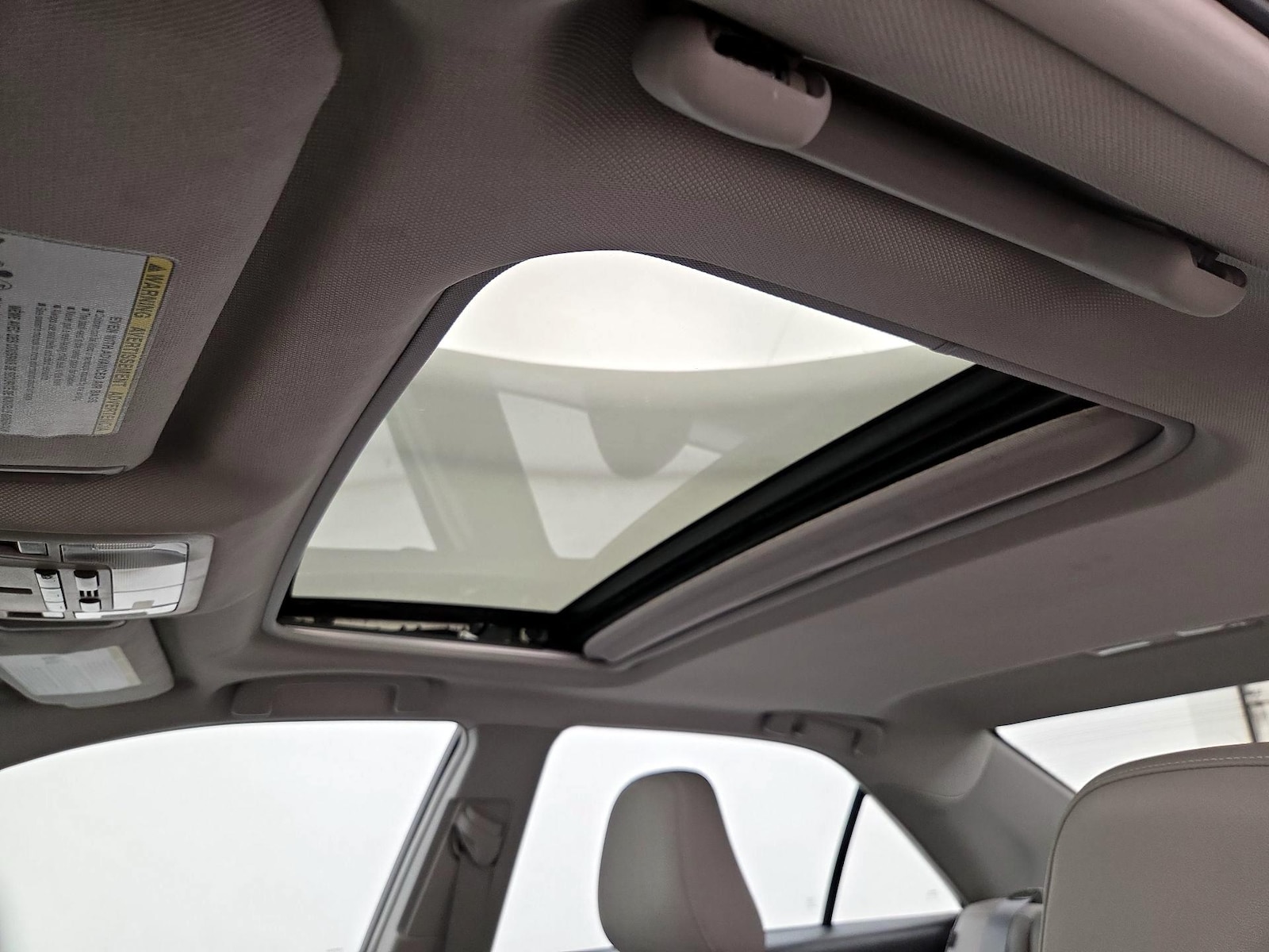 2014 Toyota Camry XLE - Photo 20