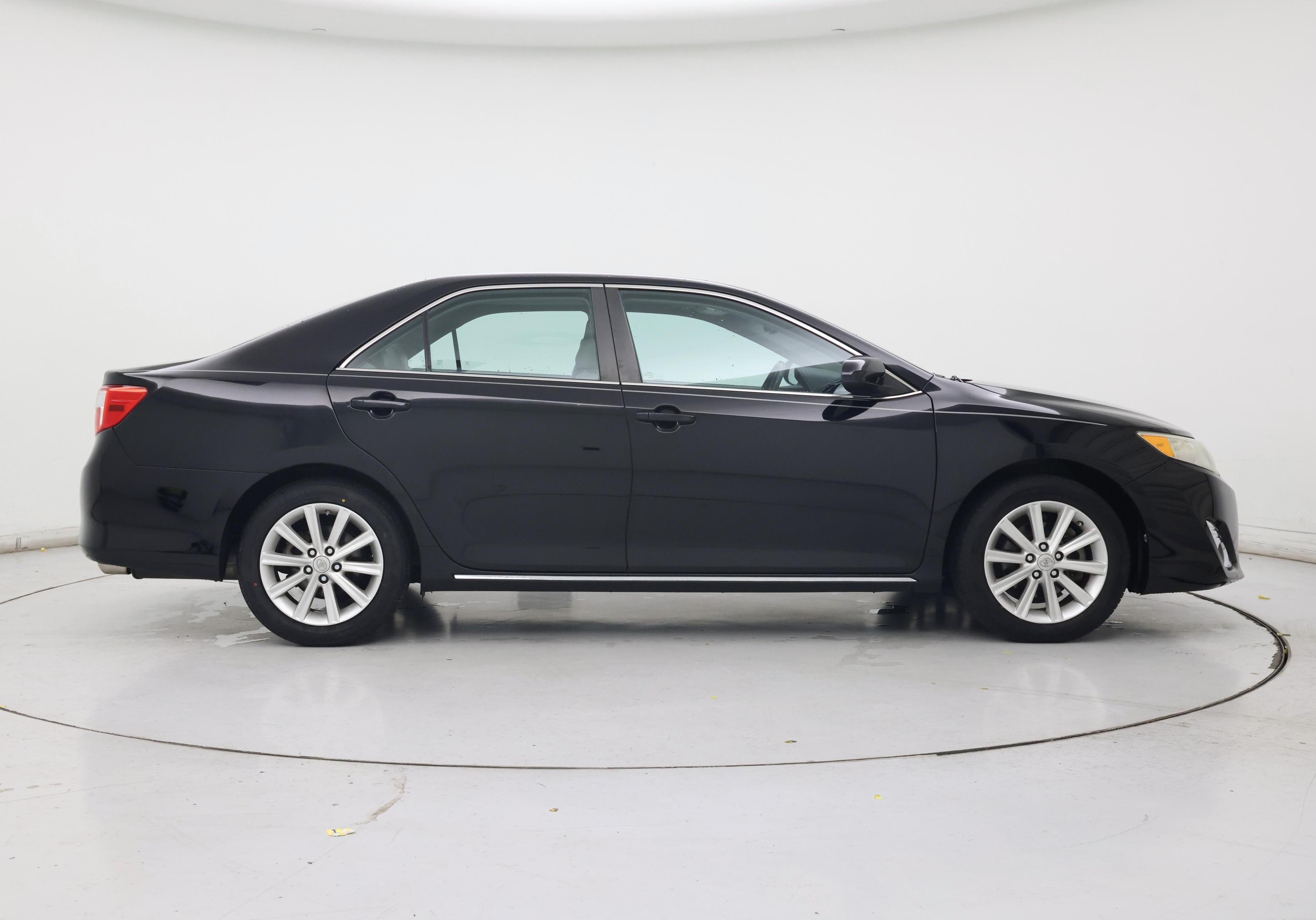 Thumbnail: 2014 Toyota Camry - 7