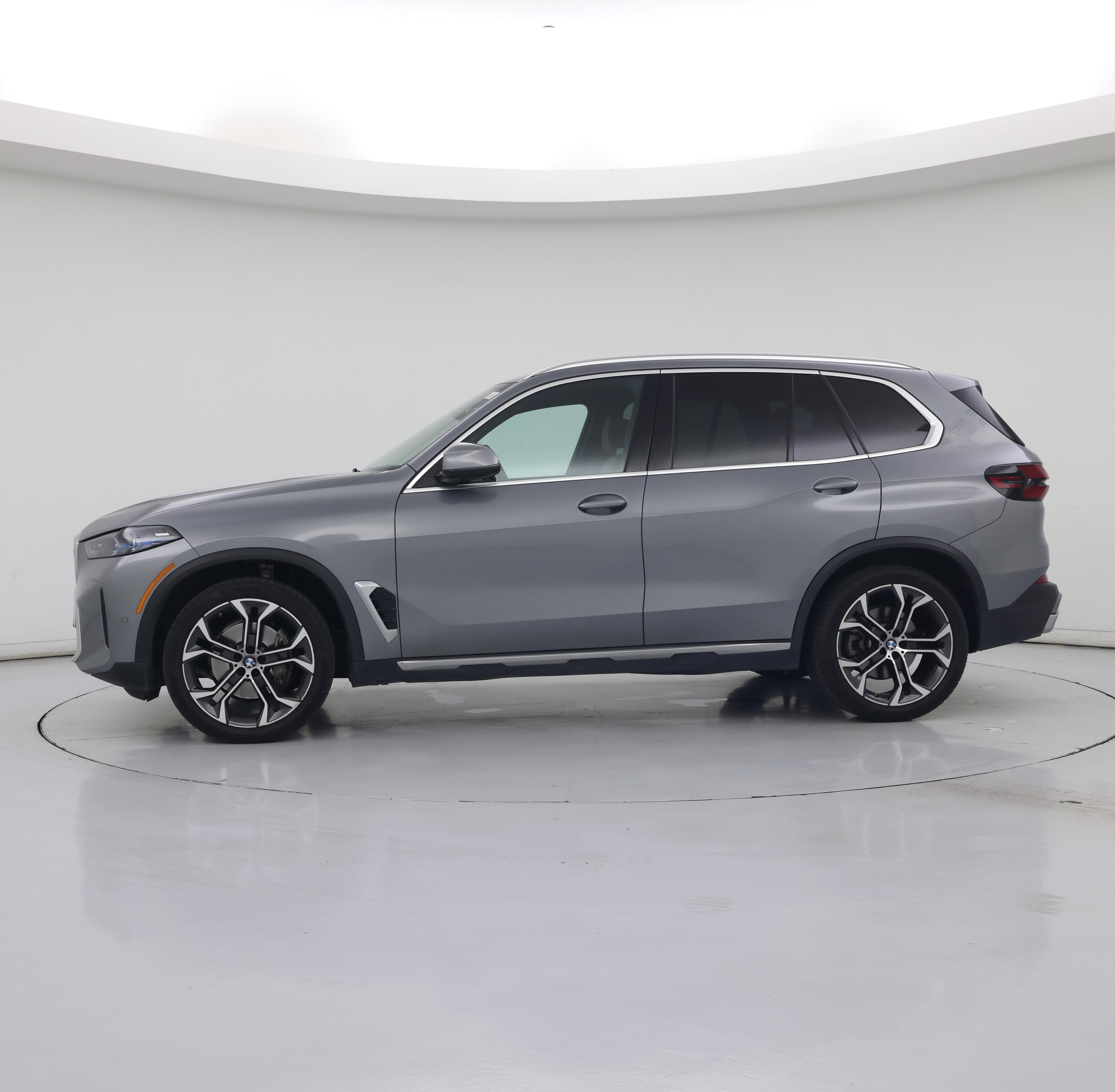 Thumbnail: 2024 BMW X5 - 8