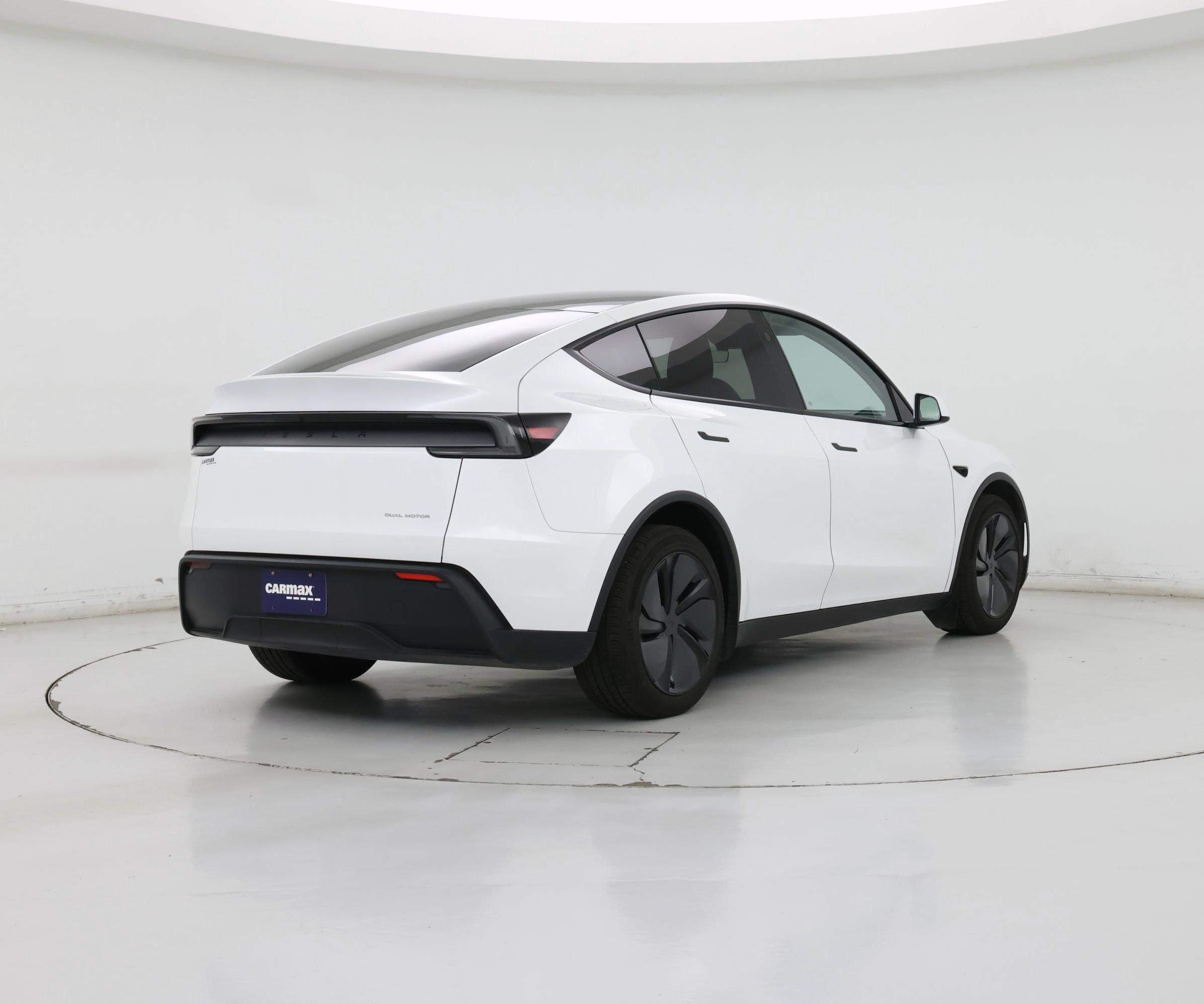 Thumbnail: 2026 Tesla Model Y - 8