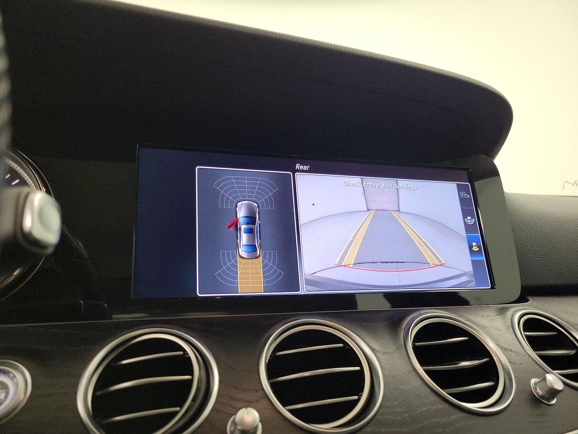 Thumbnail: 2017 Mercedes-Benz E-Class - 15