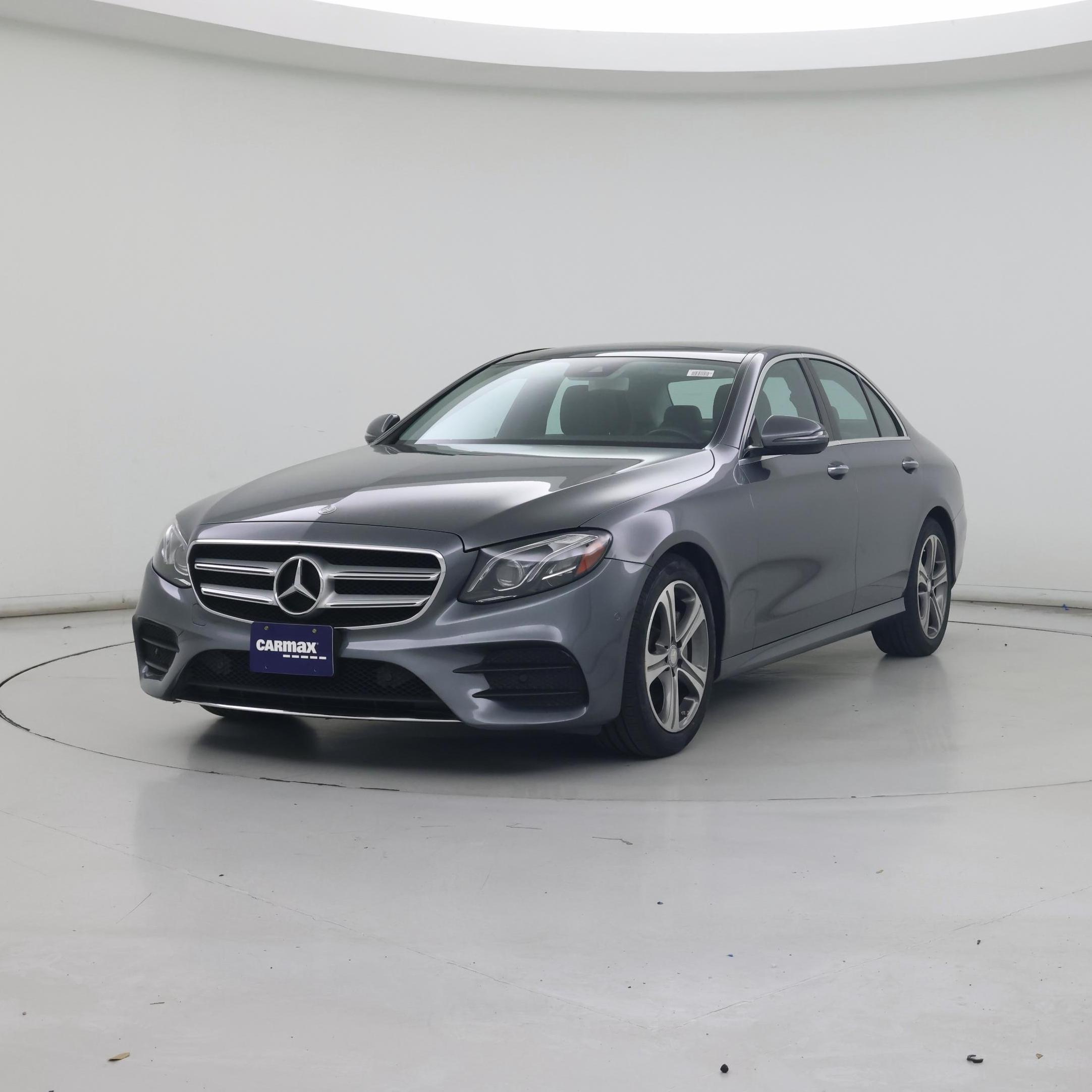 Thumbnail: 2017 Mercedes-Benz E-Class - 4