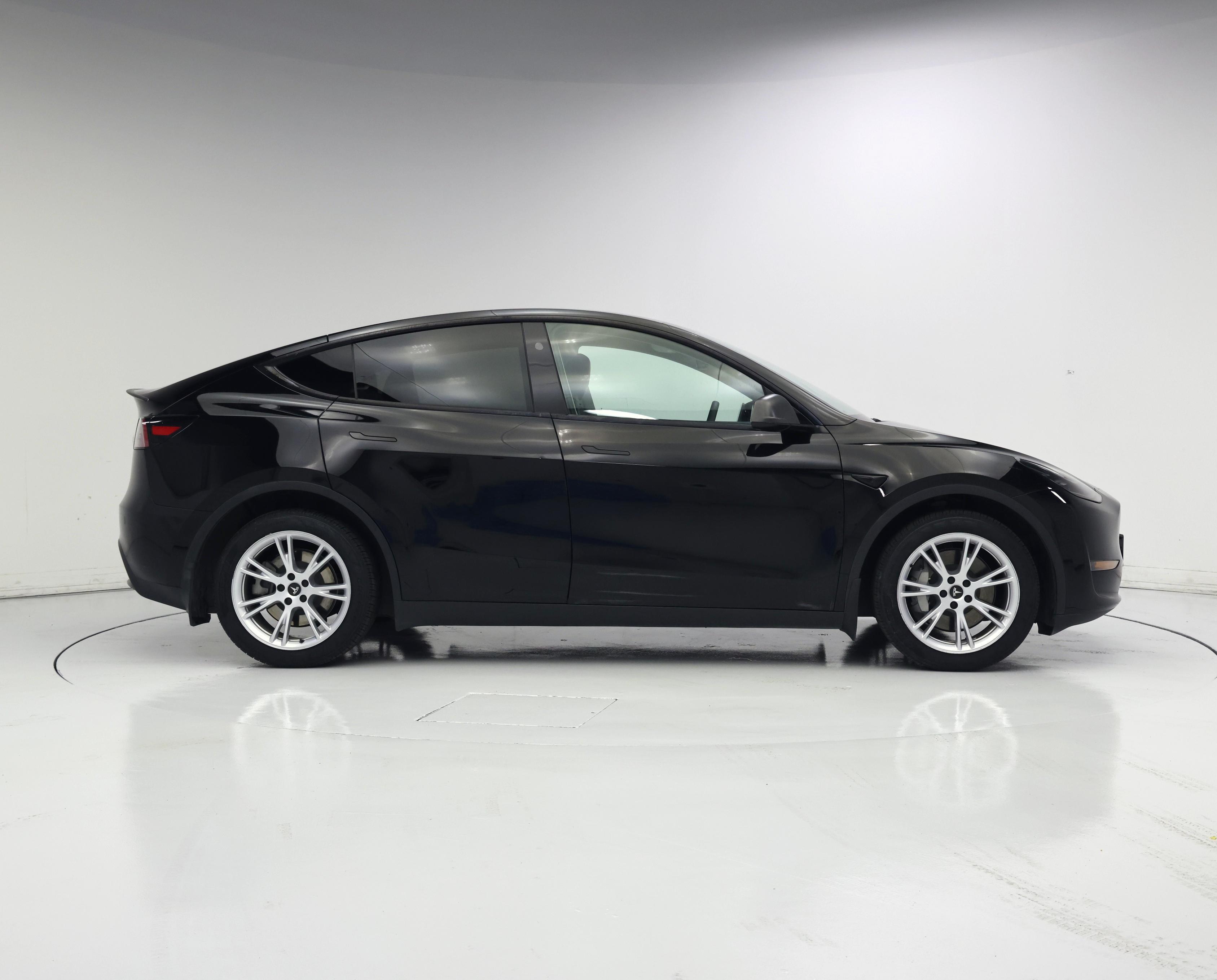 Thumbnail: 2024 Tesla Model Y - 7