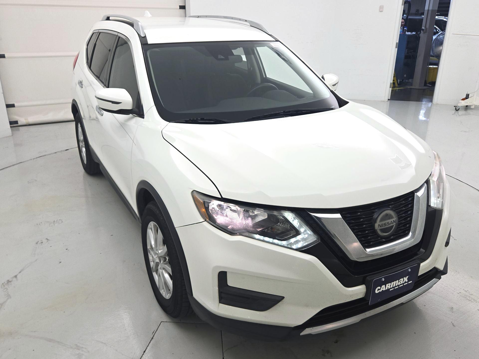 Thumbnail: 2019 Nissan Rogue - 1