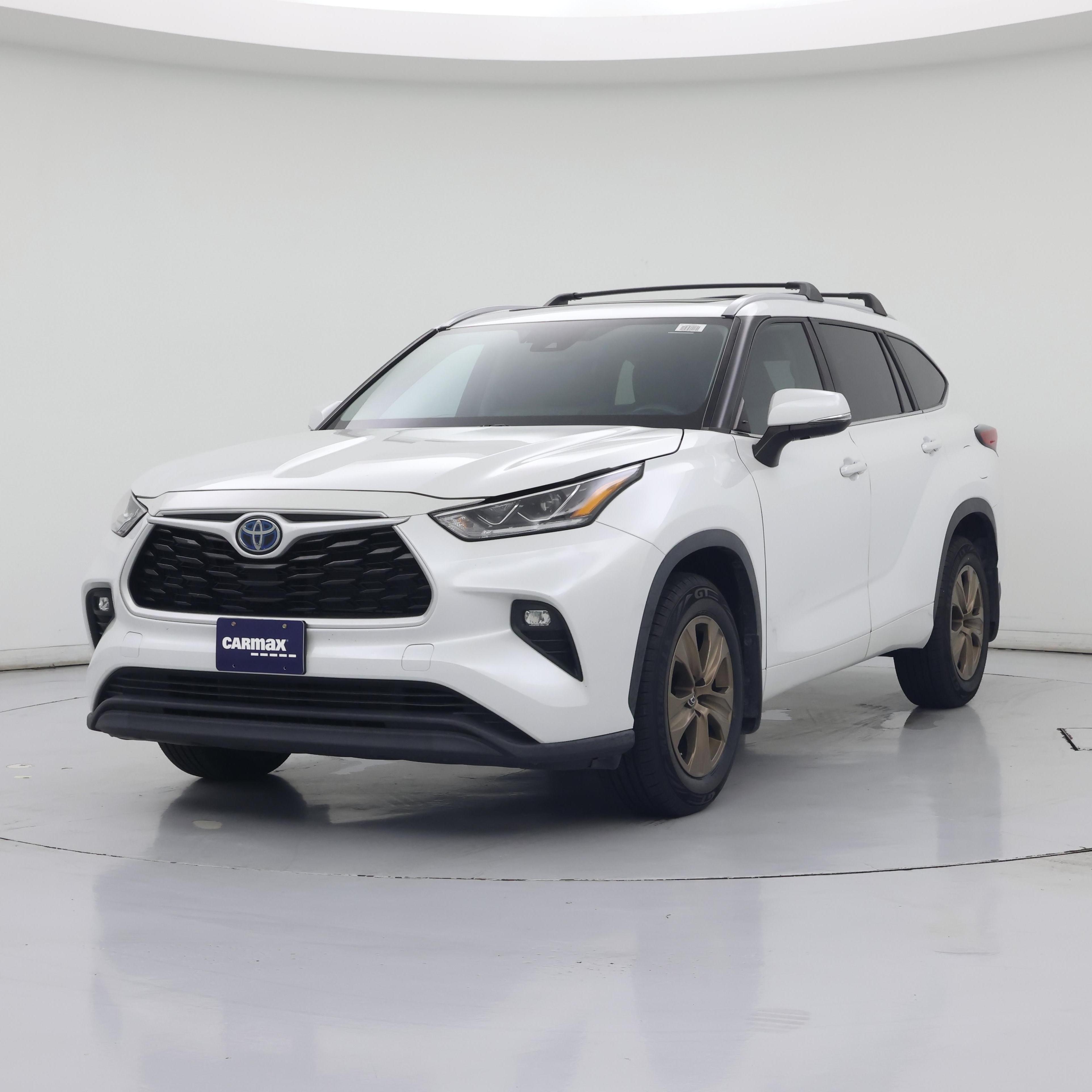 Thumbnail: 2023 Toyota Highlander - 4
