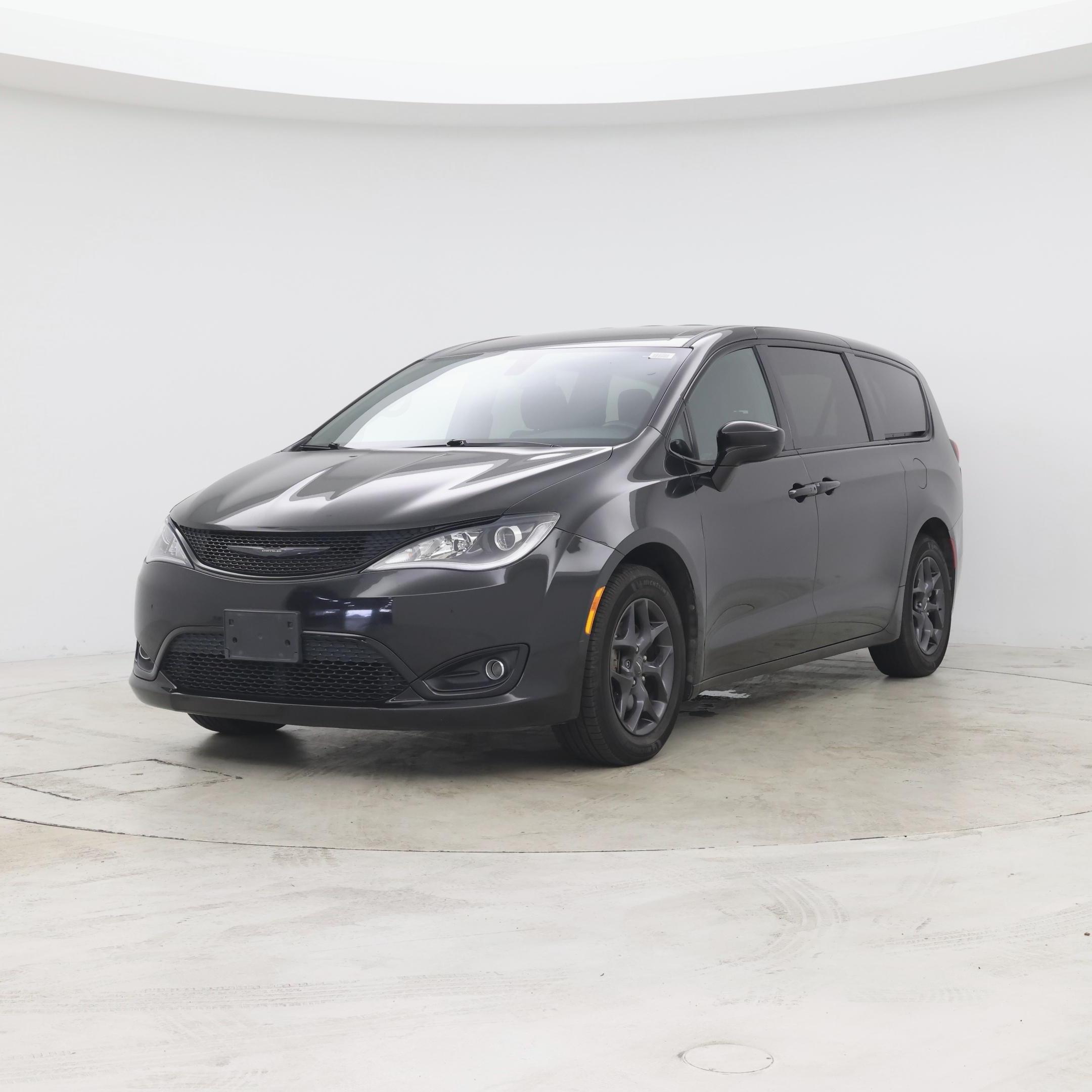 Thumbnail: 2020 Chrysler Pacifica - 4