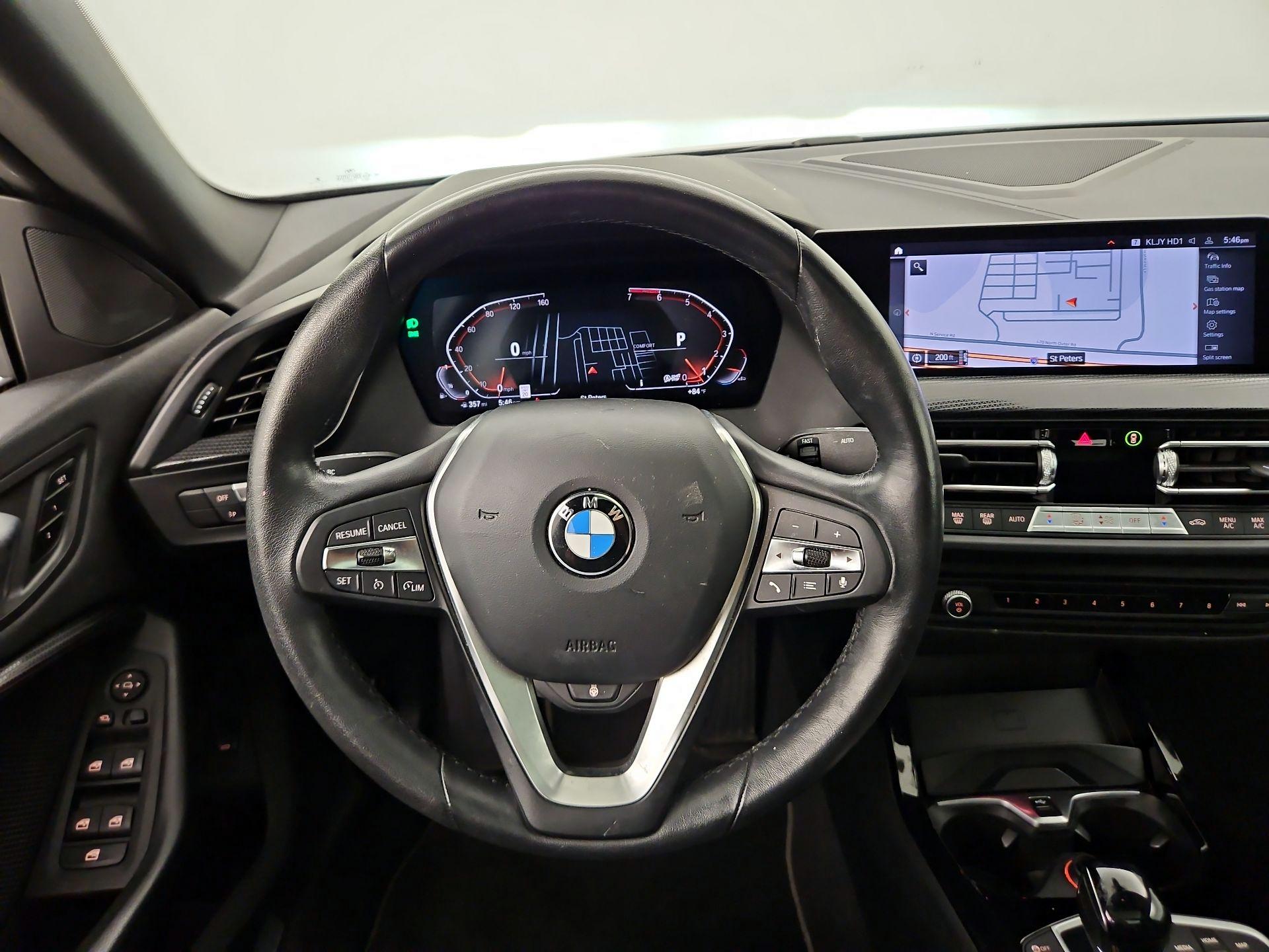 Thumbnail: 2022 BMW 2 Series - 10