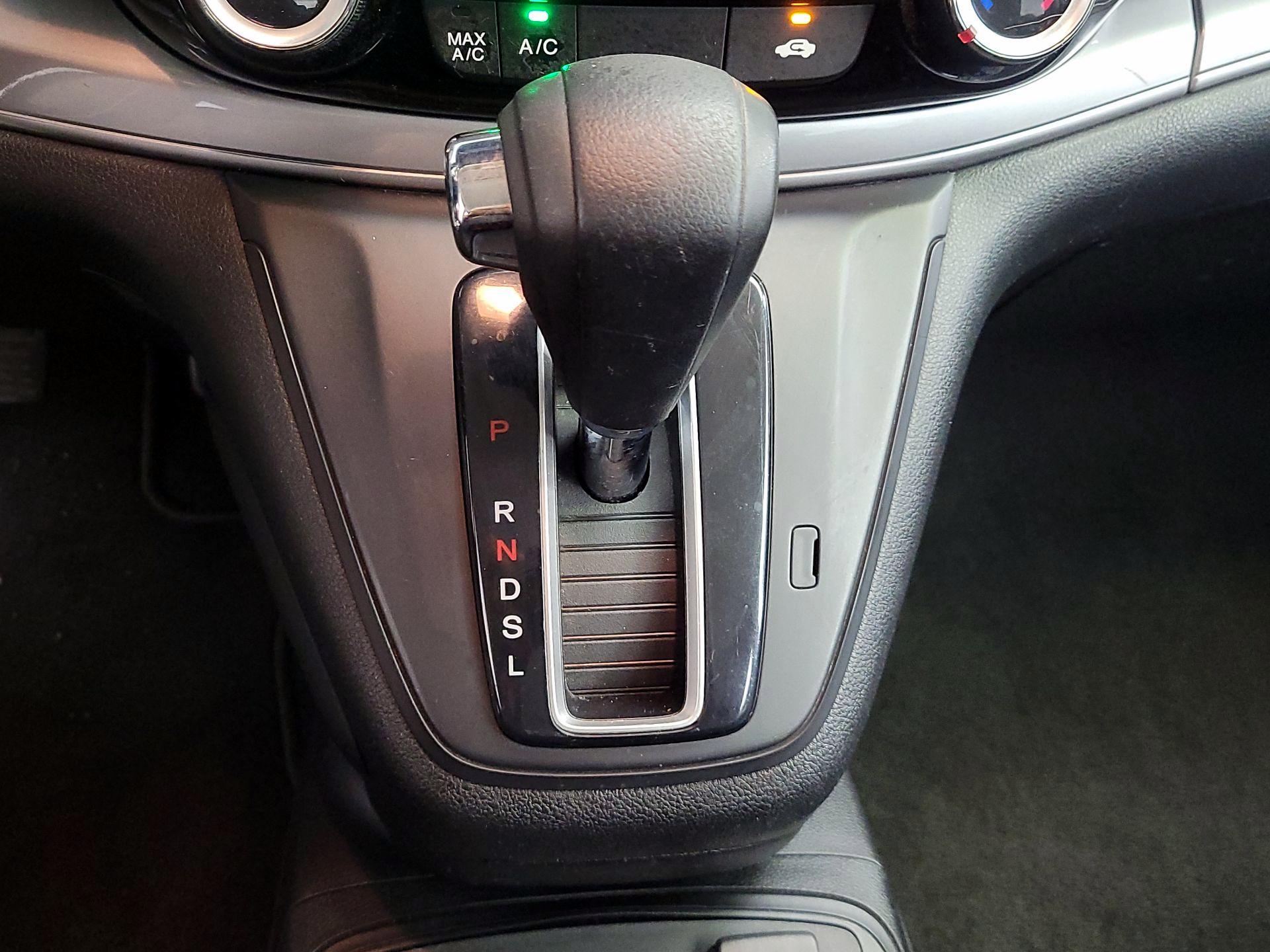 Thumbnail: 2015 Honda CR-V - 17