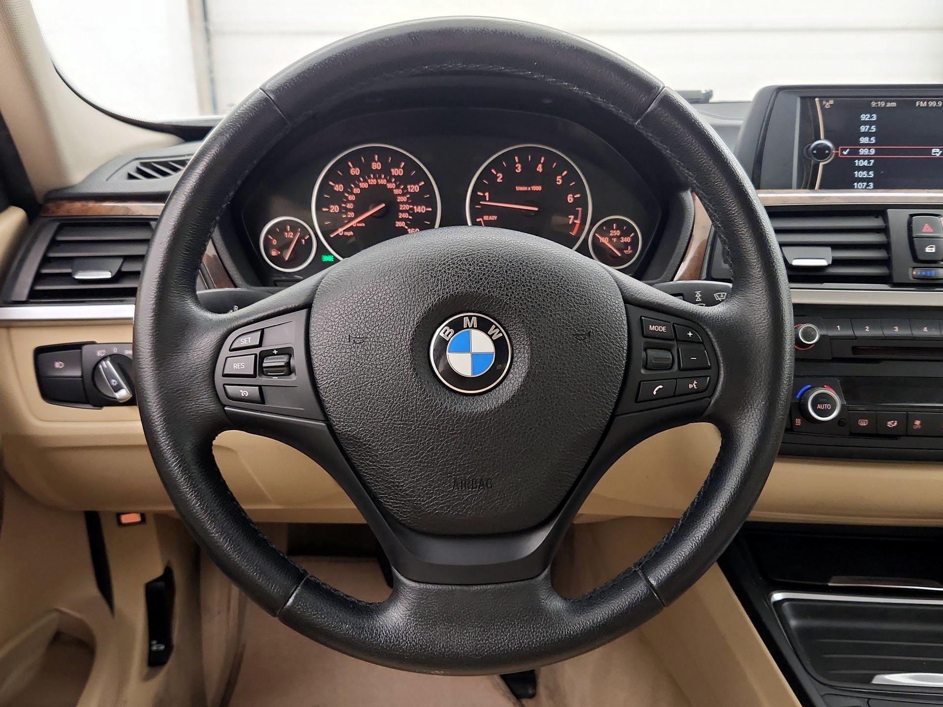 Thumbnail: 2014 BMW 3 Series - 10