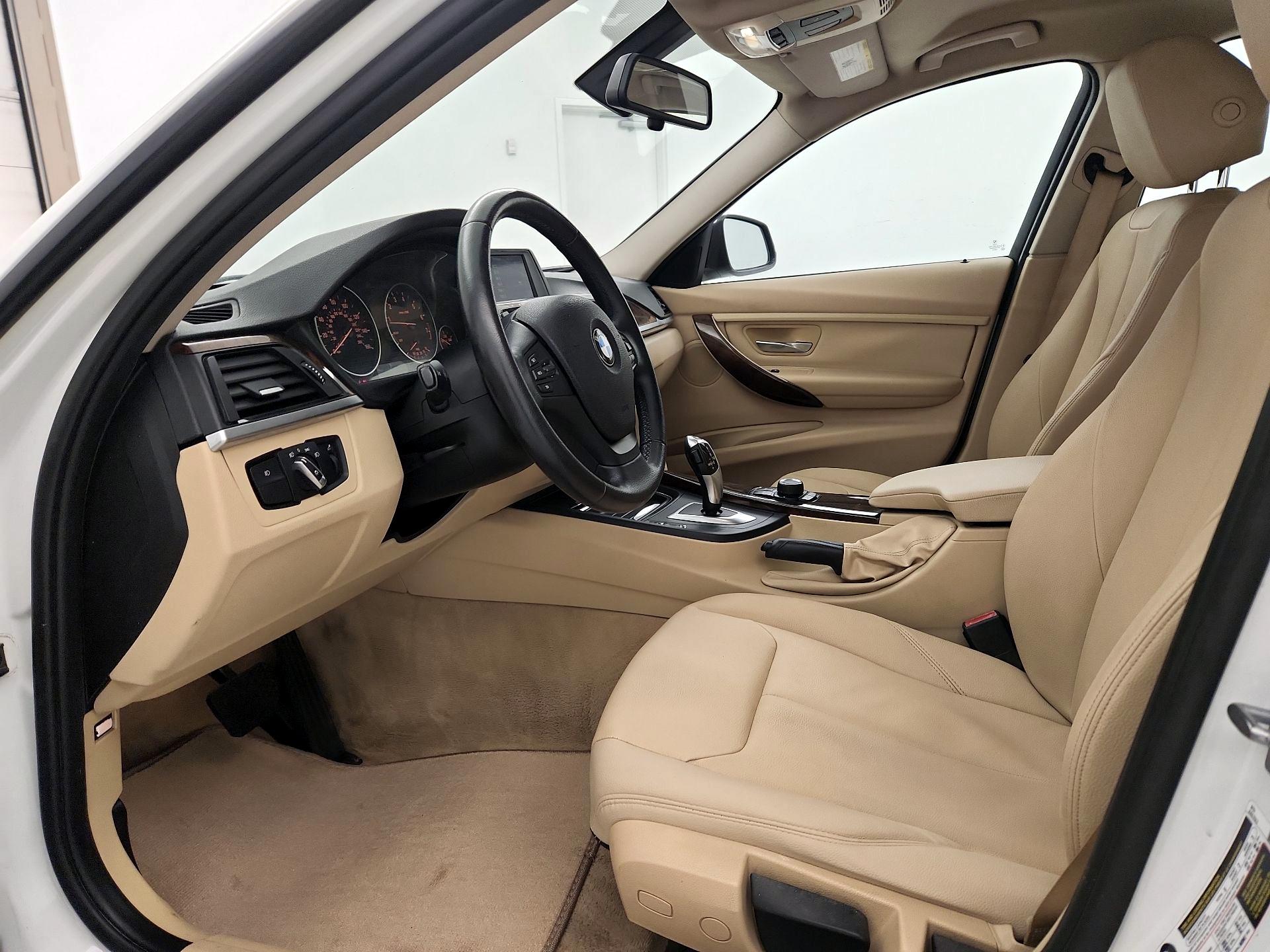 Thumbnail: 2014 BMW 3 Series - 11